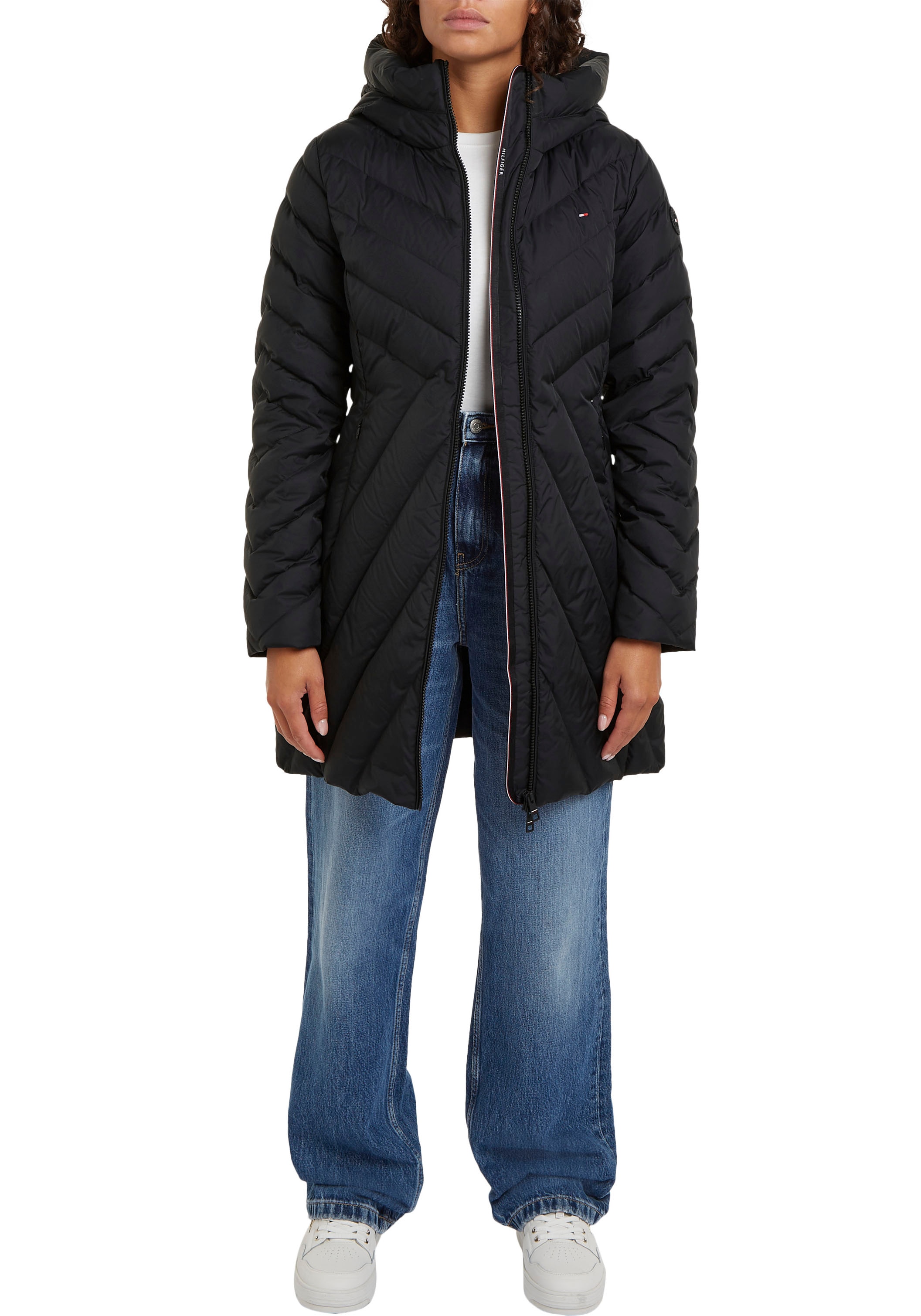 Tommy Hilfiger Steppmantel »CHEVRON MW PADDED COAT«, mit mittelstarker Wattierung und Tommy Hilfiger Markenlabel