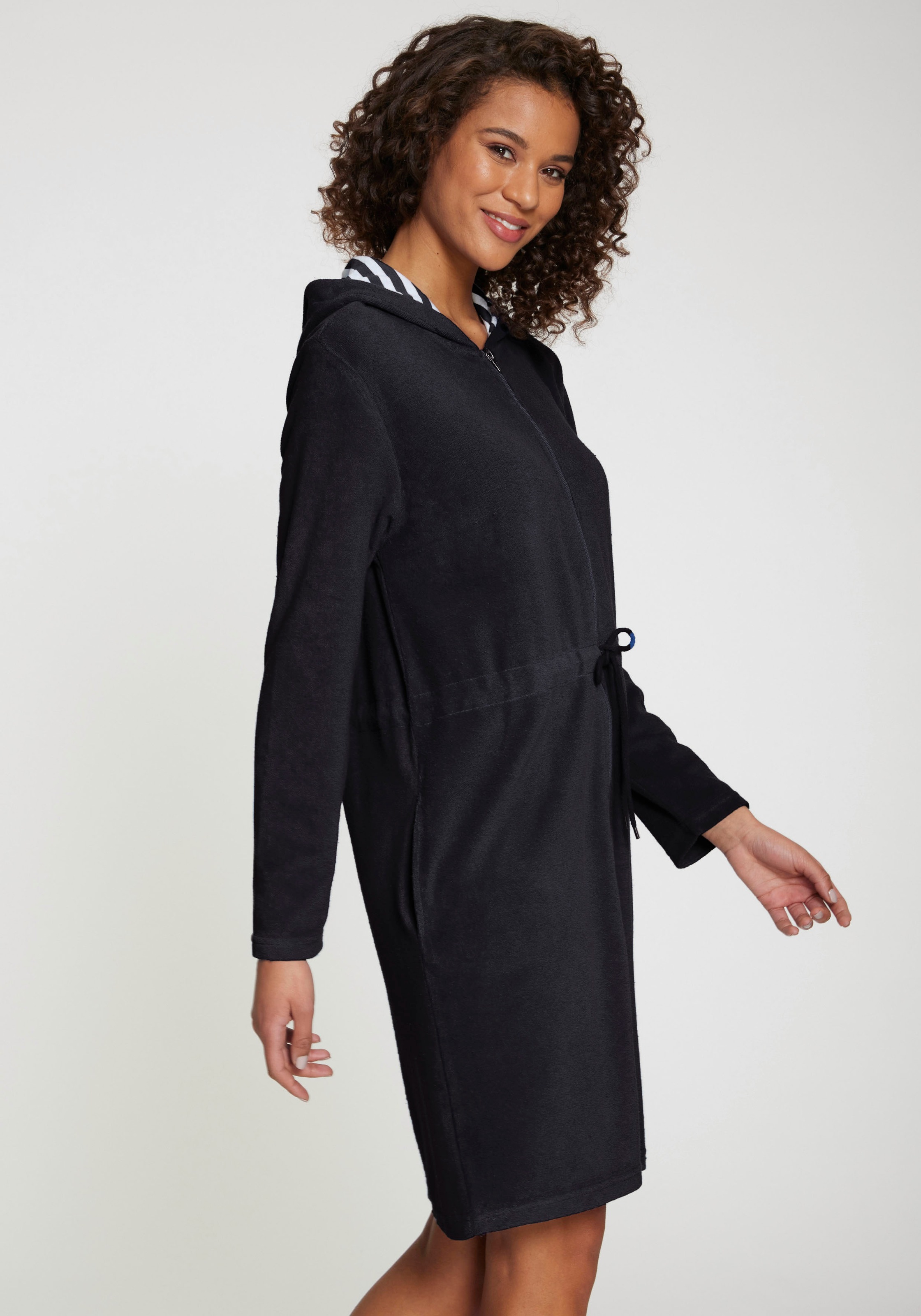 Vivance Dreams Bademantel 1 Stk. tlg., aus weichem Frottee günstig online kaufen