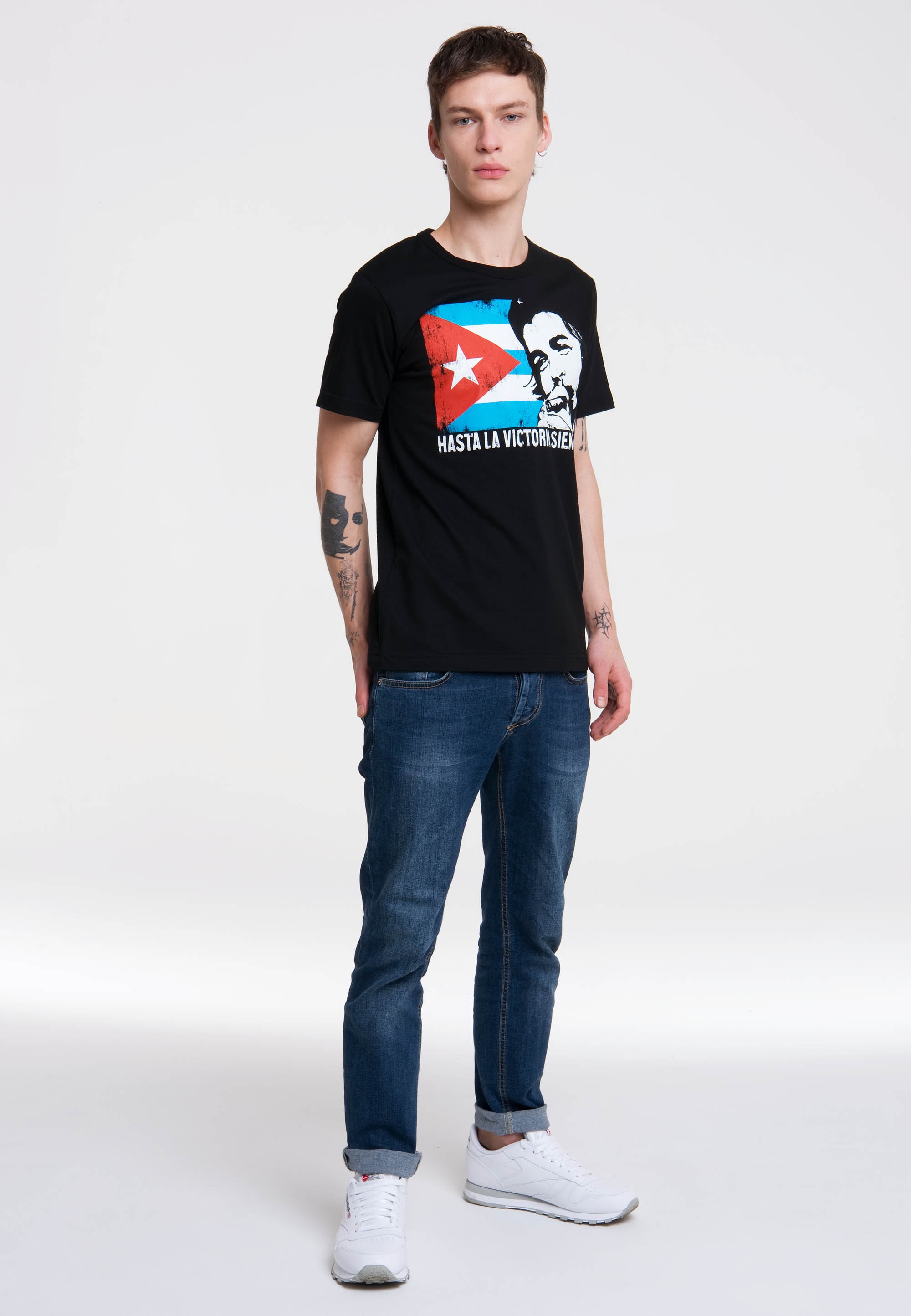 lässigem »Che BAUR Friday Flag«, mit Black Cuban | T-Shirt LOGOSHIRT - Guevara Aufdruck
