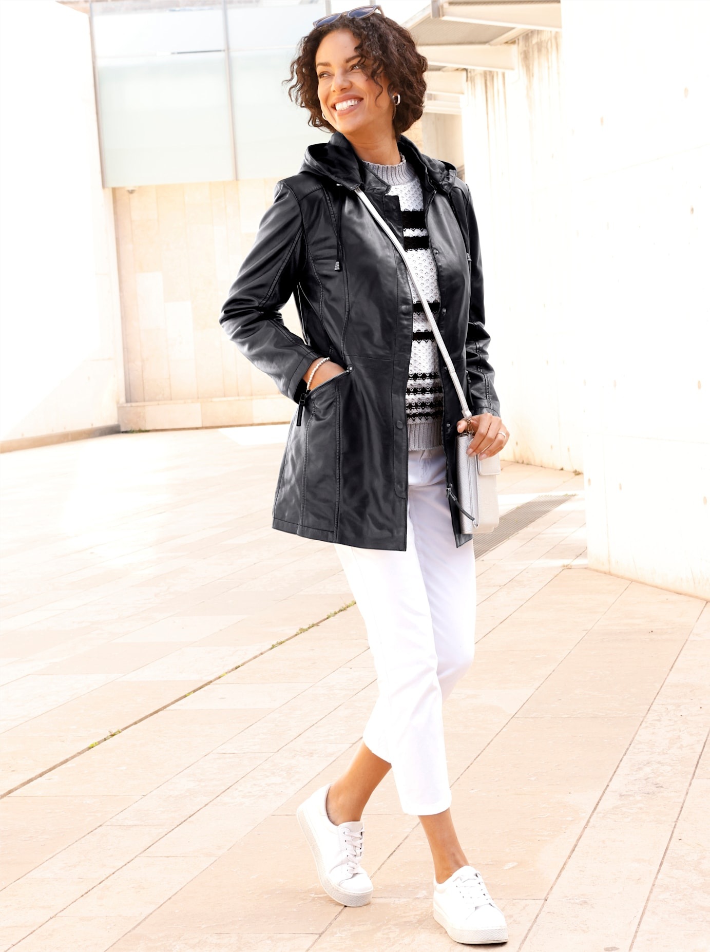 Casual Looks Lederjacke mitKapuze günstig online kaufen