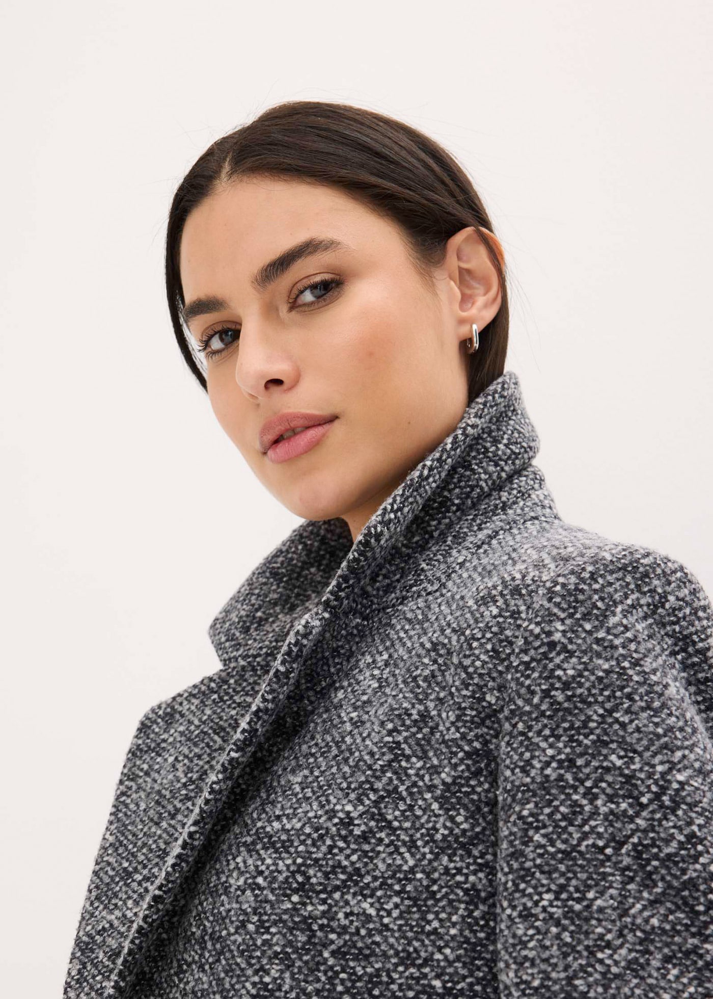 bonprix Kurzmantel »Kurzmantel in Wolloptik« aus Polyester und Wolle, vollständig gefüttert, lockere Passform