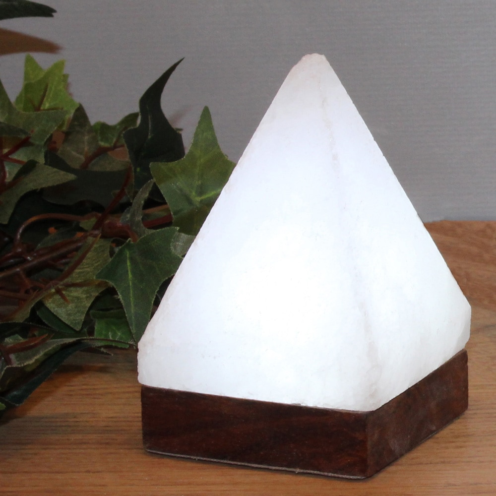 HIMALAYA SALT DREAMS Salzkristall-Tischlampe »USB-Pyramide«, Leuchtmittel LED-Board | LED wechselbar, Handgefertigt aus Salzkristall - jeder Stein ein Unikat, H: ca.11 cm