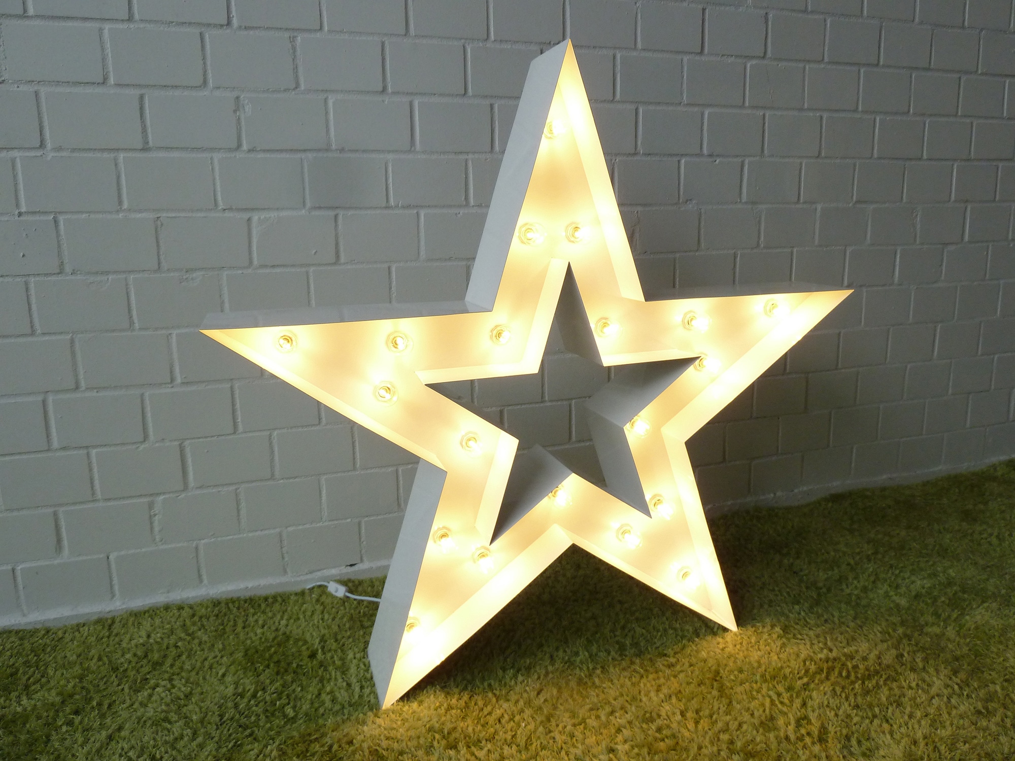 MARQUEE LIGHTS LED Dekolicht »Star«, 20 flammig, Leuchtmittel E14 | ohne Leuchtmittel, Wandlampe, Tischlampe Star 20 fLichtquellen E14 (exkl.) - 122x122 cm