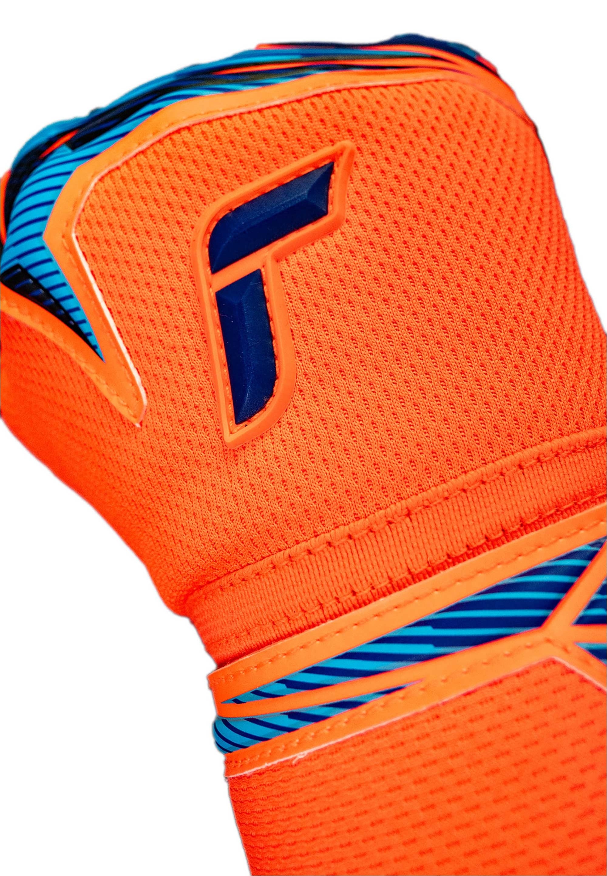 Reusch Torwarthandschuhe »Attrakt Infinity Evolution NC« mit robustem Infinity Belag