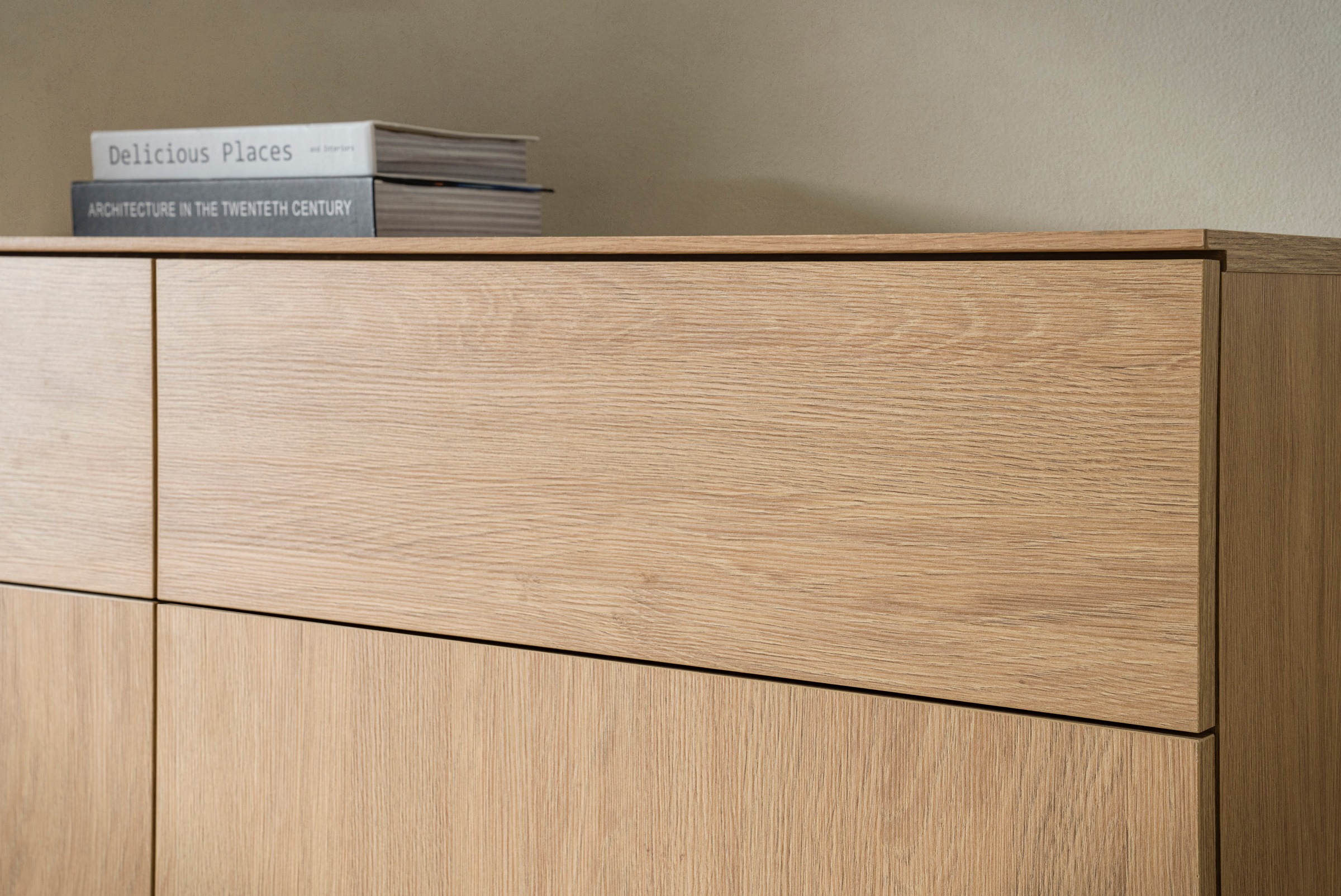 Home affaire Sideboard »Lund, moderner Schrank, Kommode mit Kufengestell«, ausreichend Stauraum, vielseitig einsetzbar, 115 cm breit