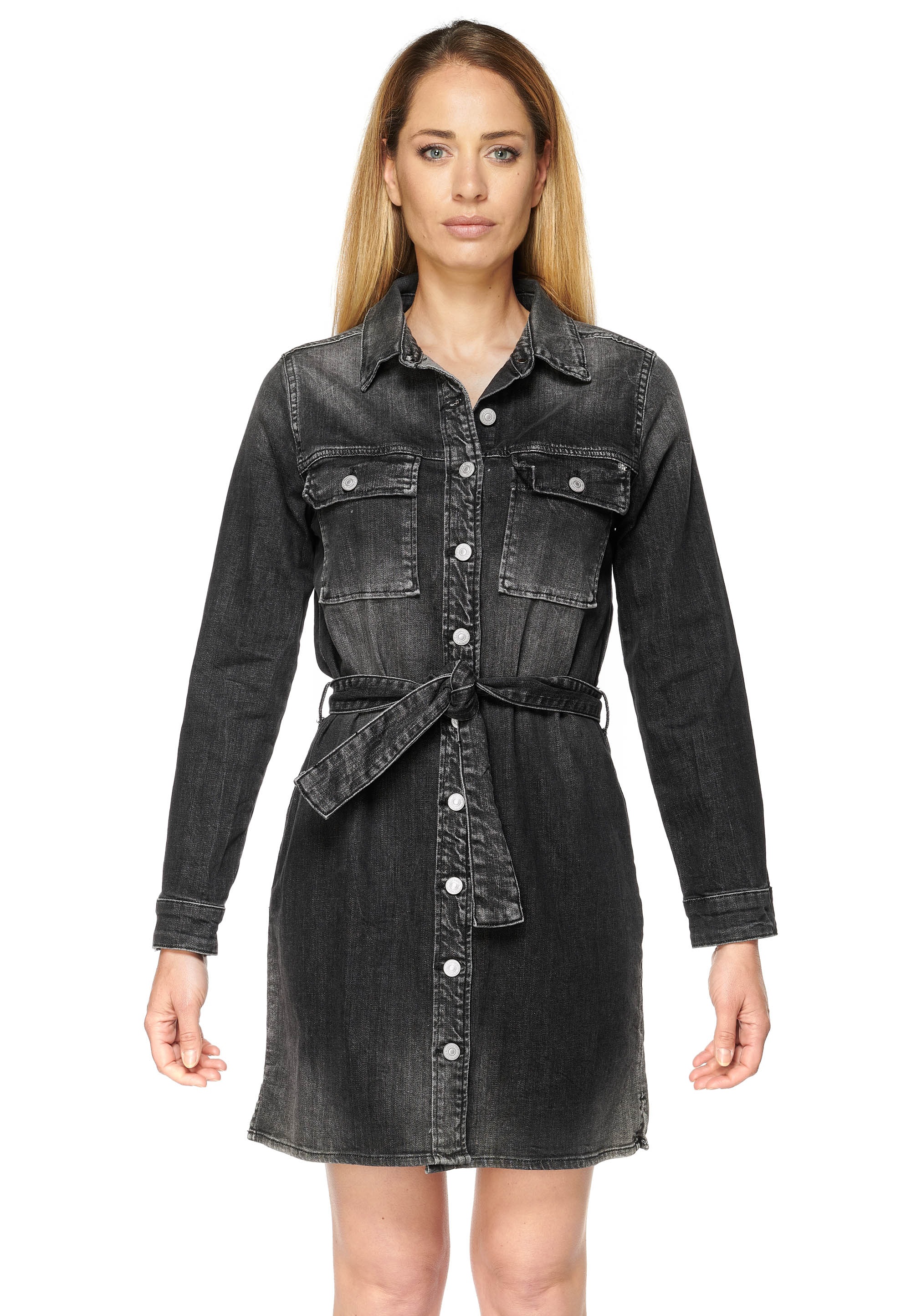 Le Temps Des Cerises Jeanskleid »NESSI«, in moderner Jeansoptik