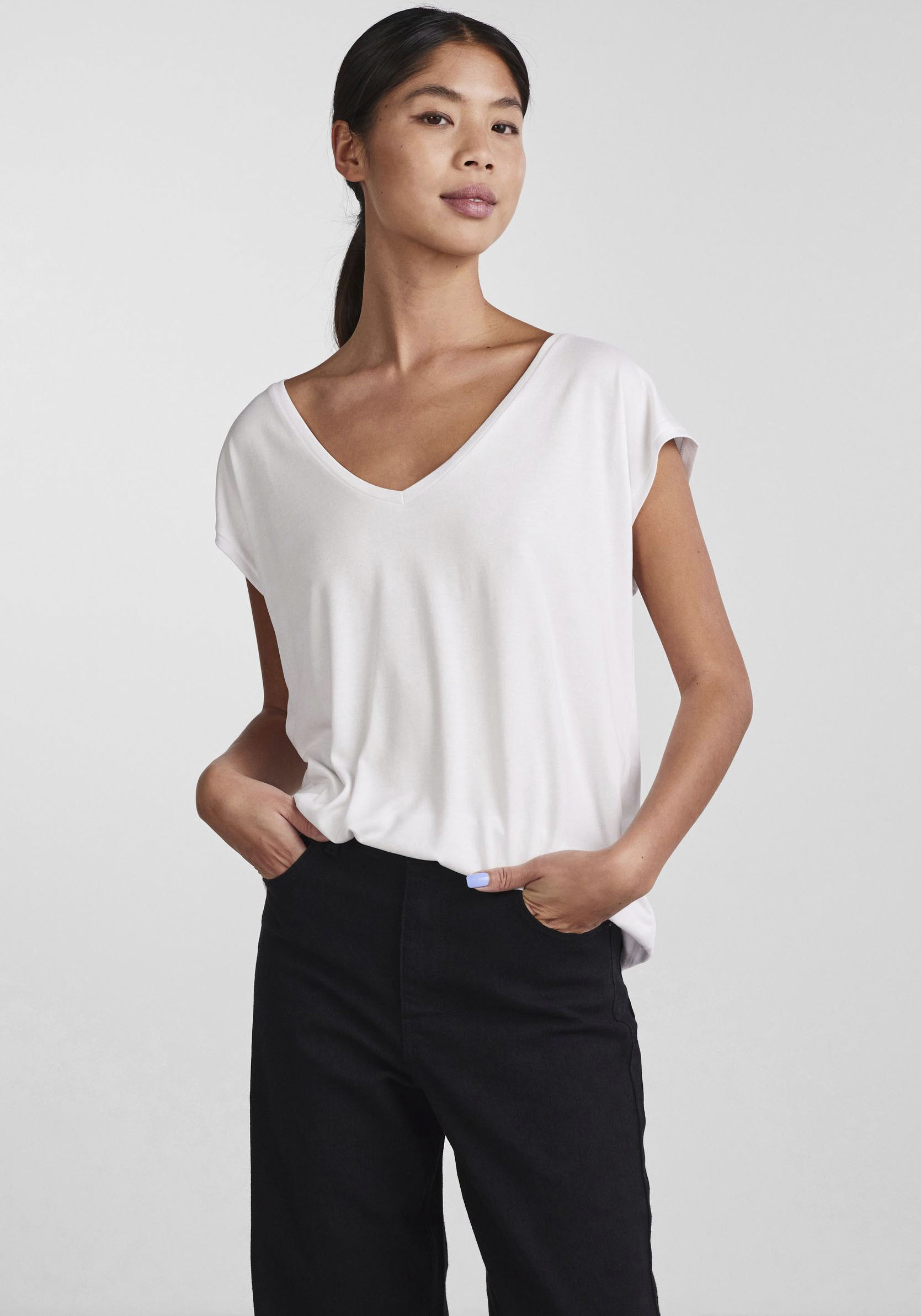 Pieces Donna T-Shirt Classica Scollo A V Pckamala Tee Noos Taglio Largo