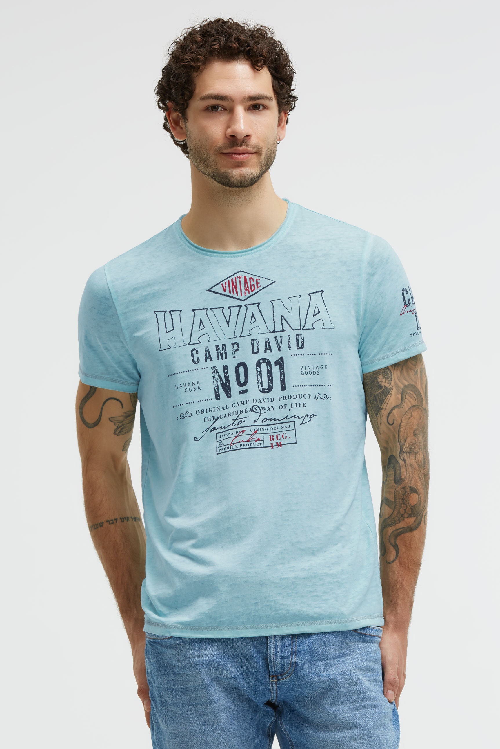 CAMP DAVID Rundhalsshirt mit offener Kante am Ausschnitt