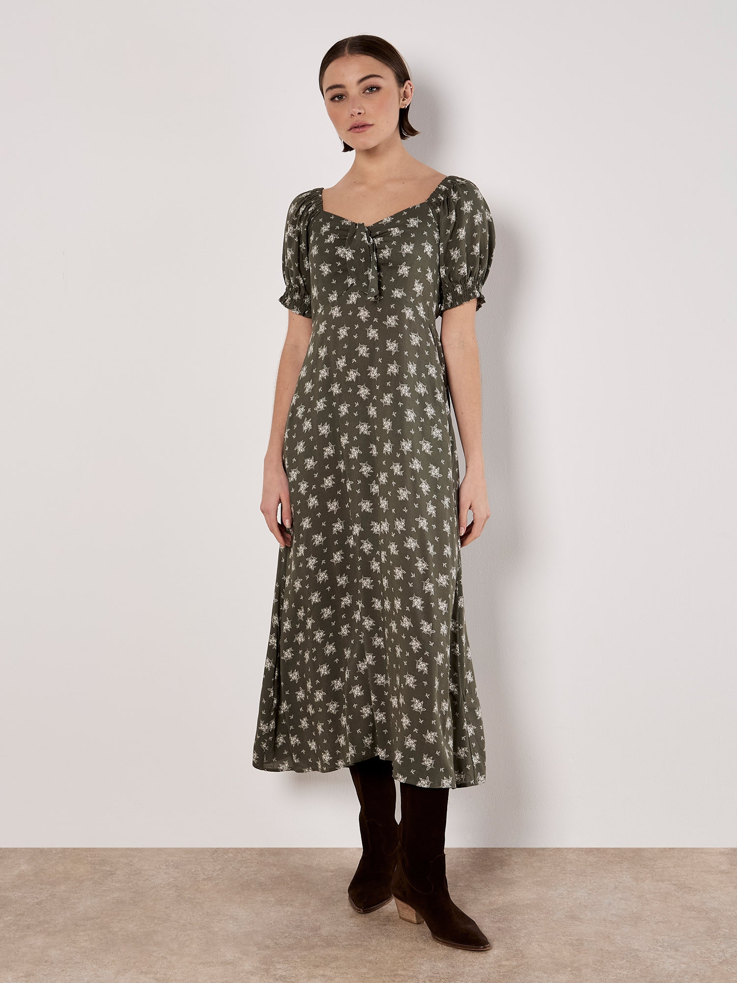 Apricot Maxikleid "Geblümtes Maxikleid" mit Puffarmen