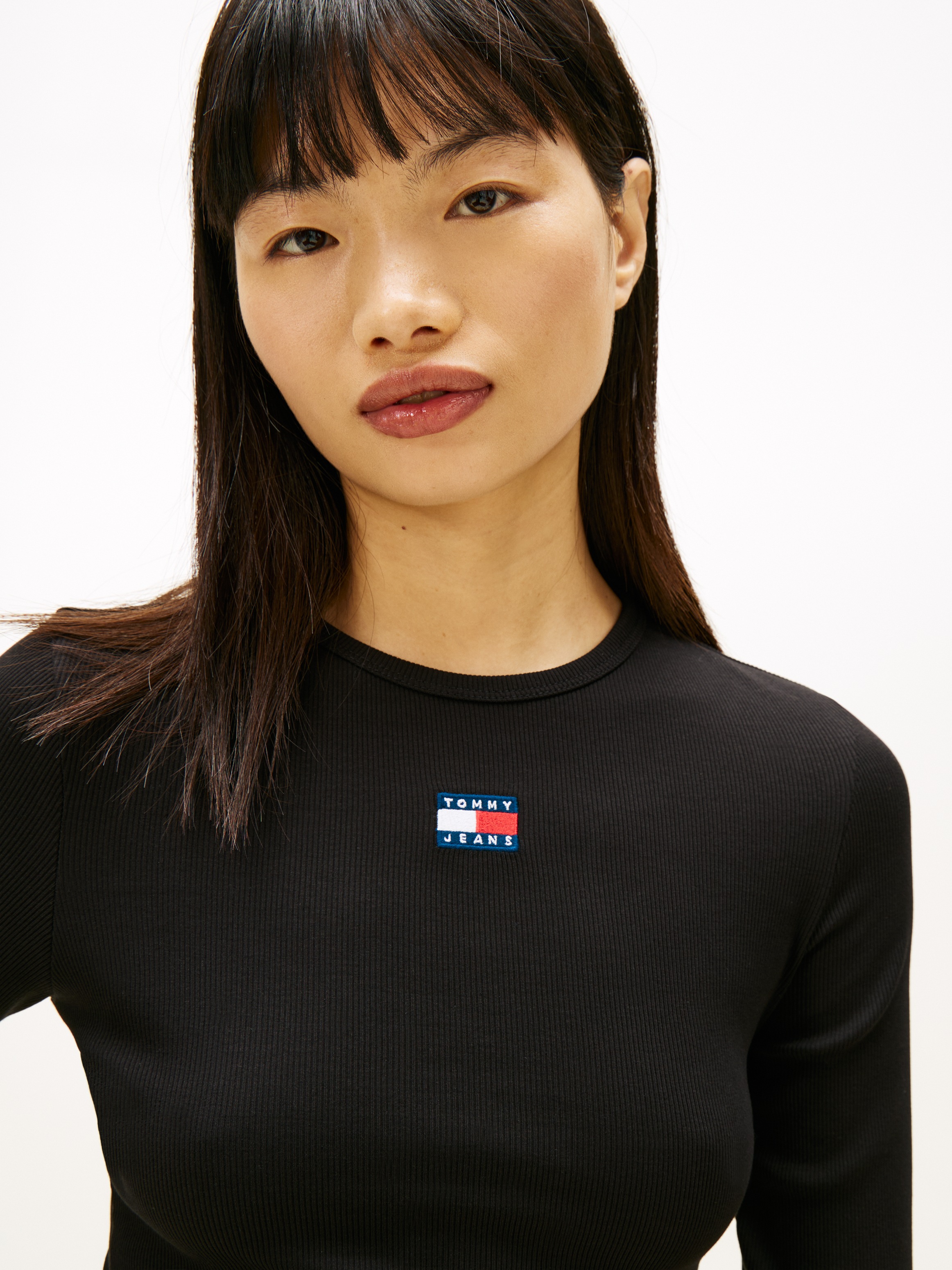 Tommy Jeans Langarmshirt "TJW SLIM LS BADGE TEE EXT" Baumwollmischung, Stre günstig online kaufen