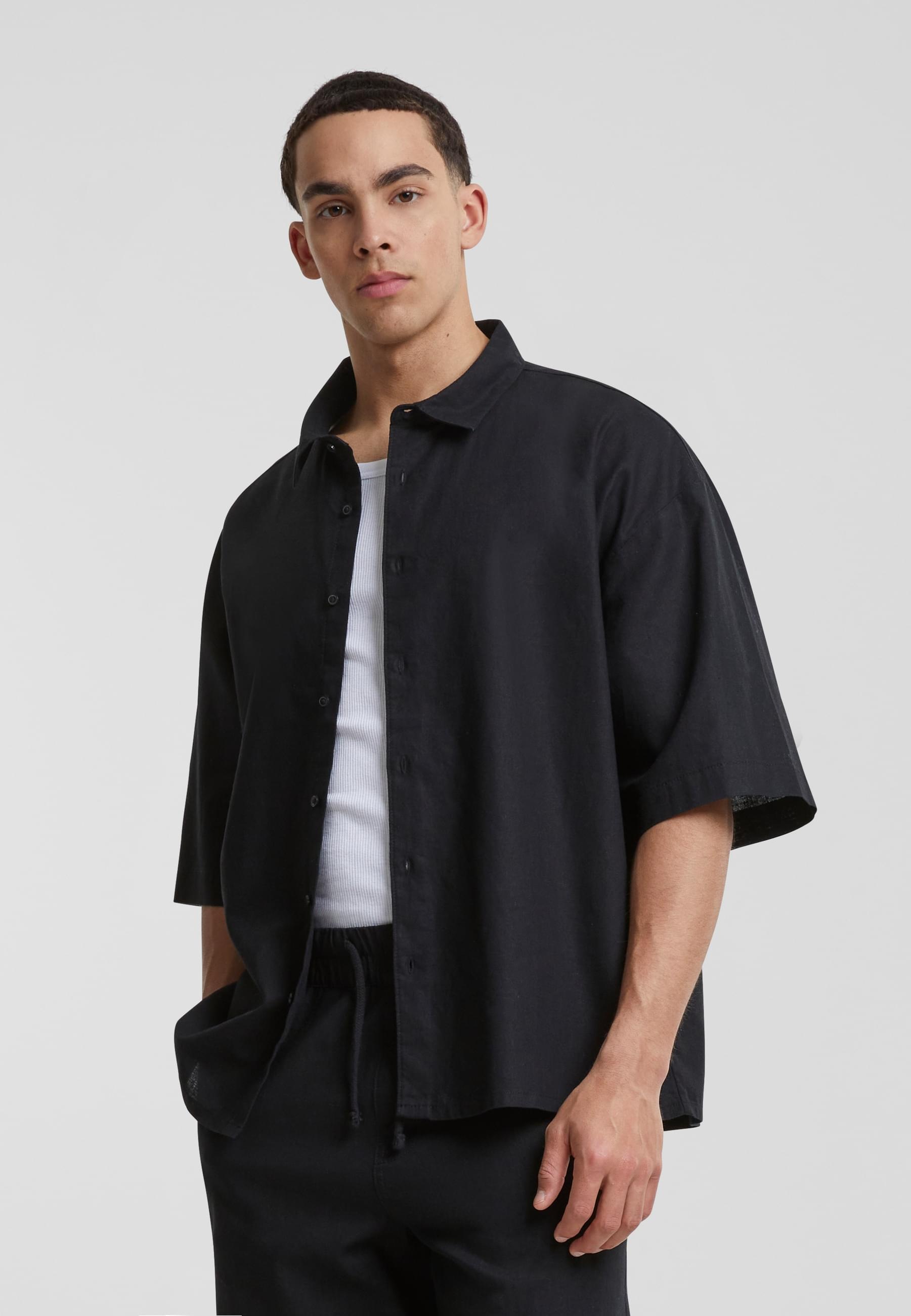 URBAN CLASSICS Langarmhemd »Urban Classics Herren Boxy Cotton Linen Shirt«, (1 tlg.)