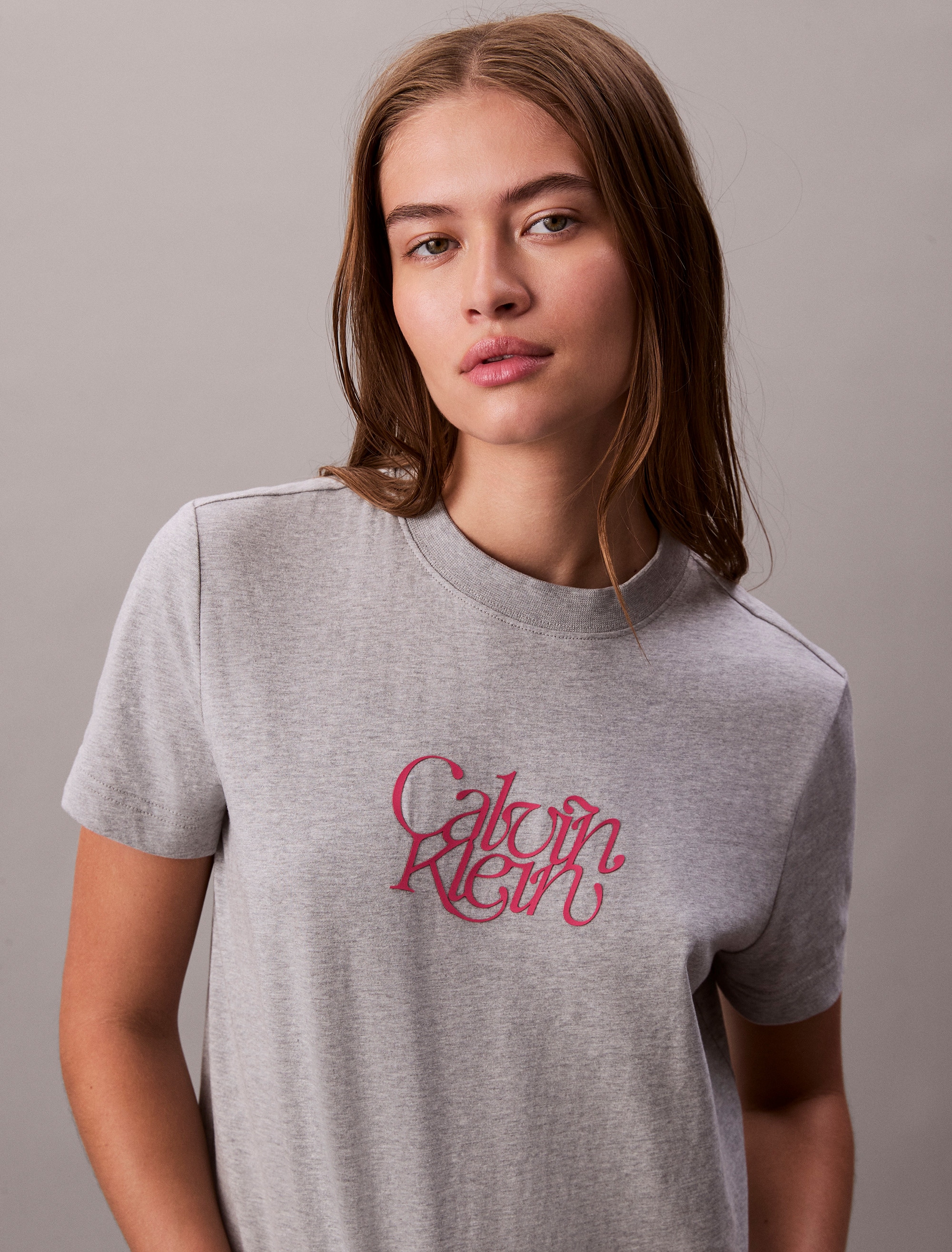 Calvin Klein Jeans T-Shirt »SS FITTED SCRIPT CALVIN KLEIN TE« Mit Rundhalsausschnitt, regular fit