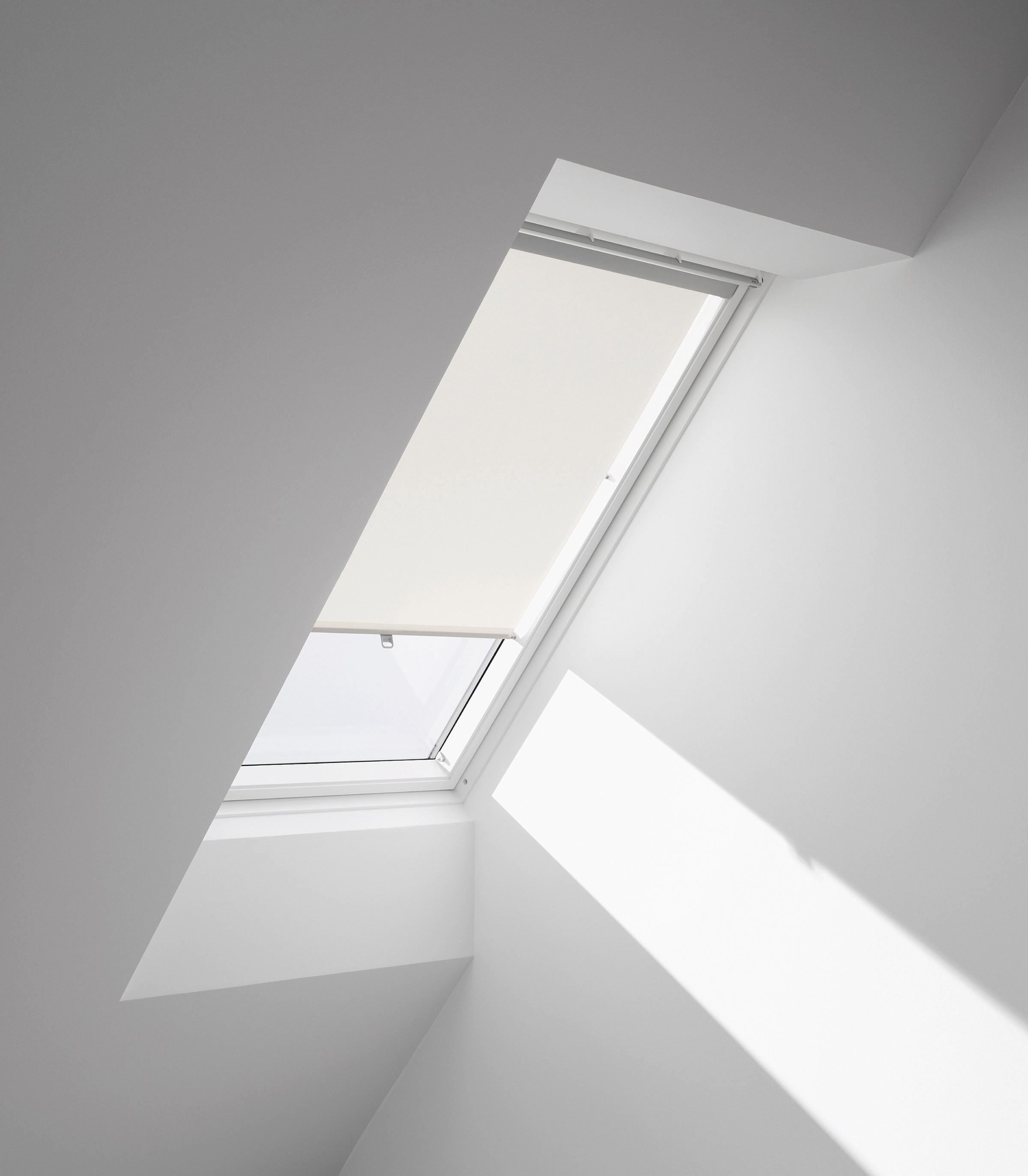 VELUX Dachfensterrollo, Lichtschutz