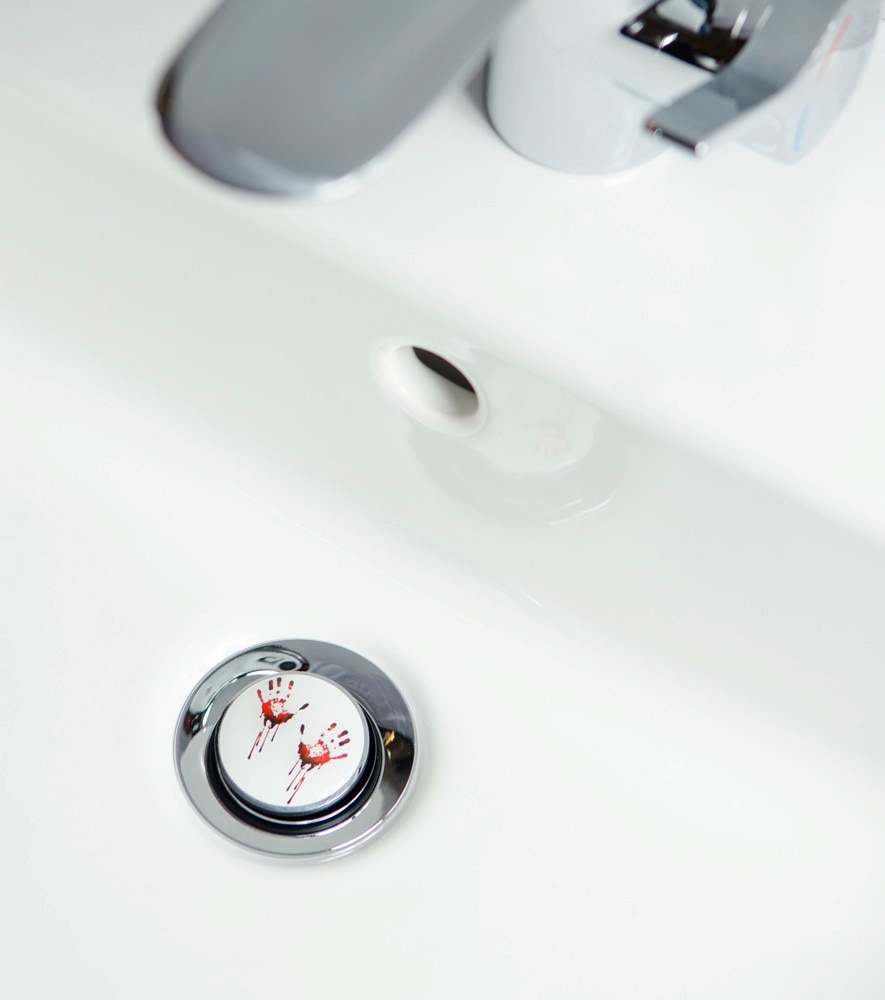 Sanilo Badaccessoire-Set »Blood«, (Komplett-Set, 3 tlg.), bestehend aus WC-Sitz, Badteppich und Waschbeckenstöpsel