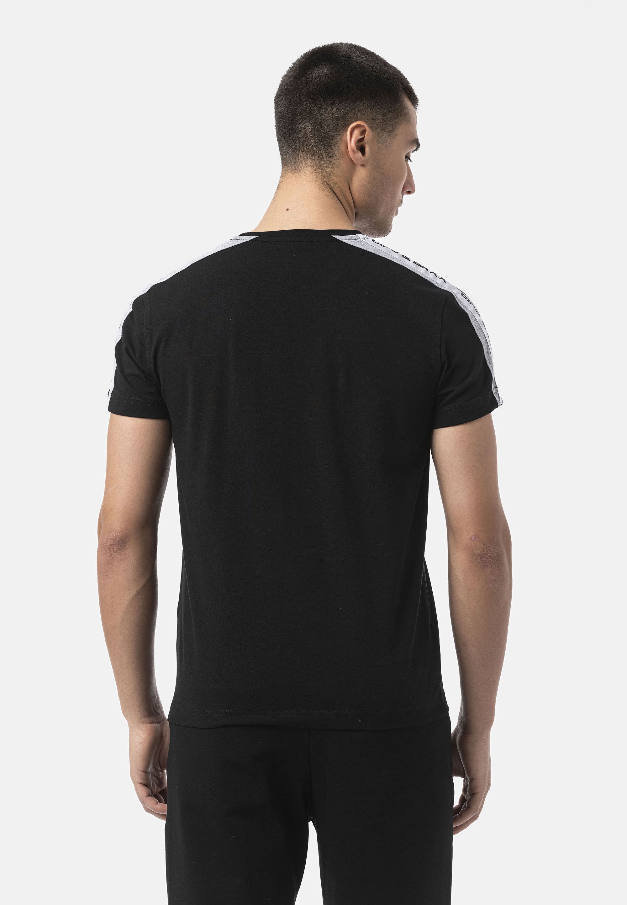 Cipo & Baxx T-Shirt »CT815« Mit Logo-Schriftzug