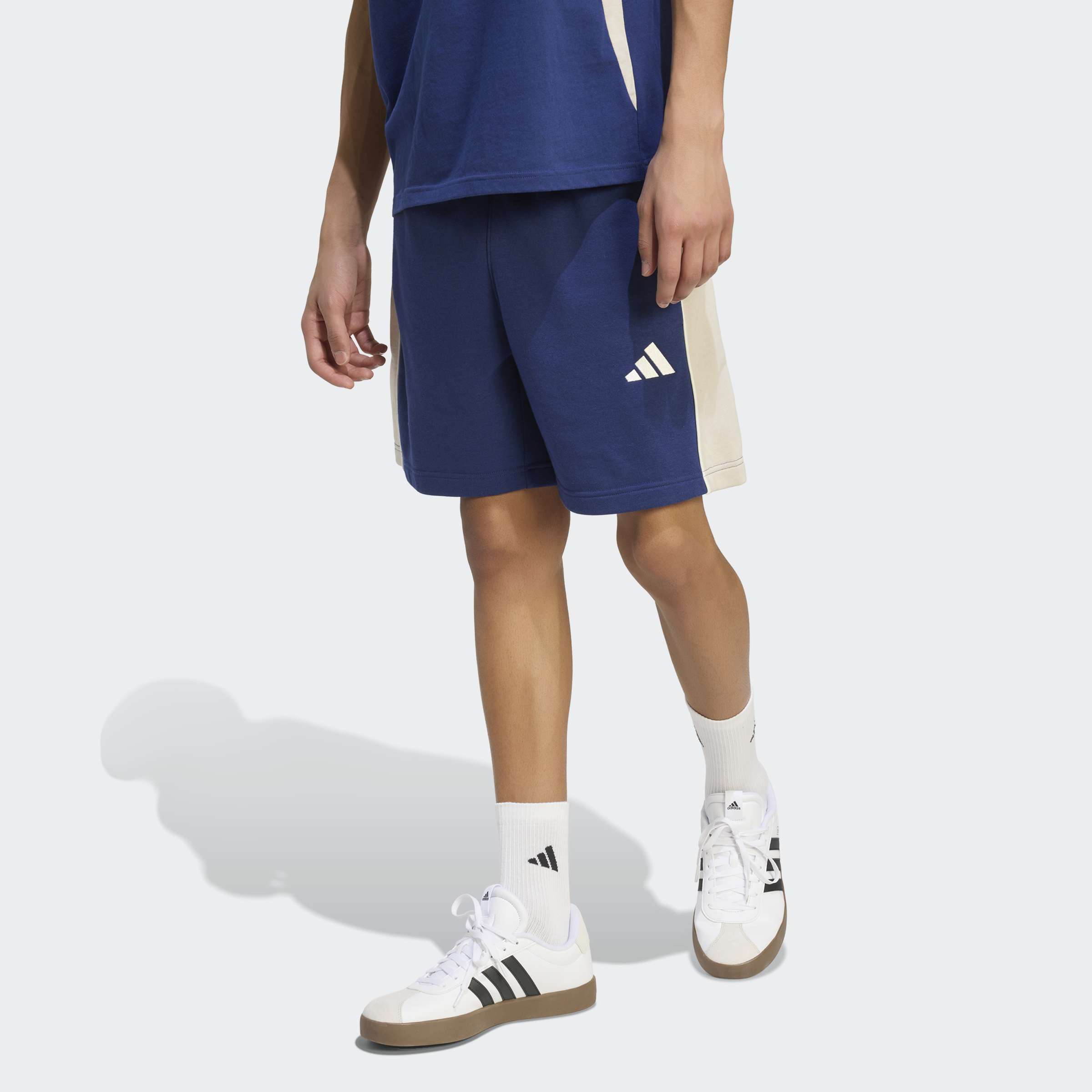 adidas Sportswear Shorts "M CB FT" ohne Verschluss, aus Baumwolle, Polyester und Viskose, normale Weite