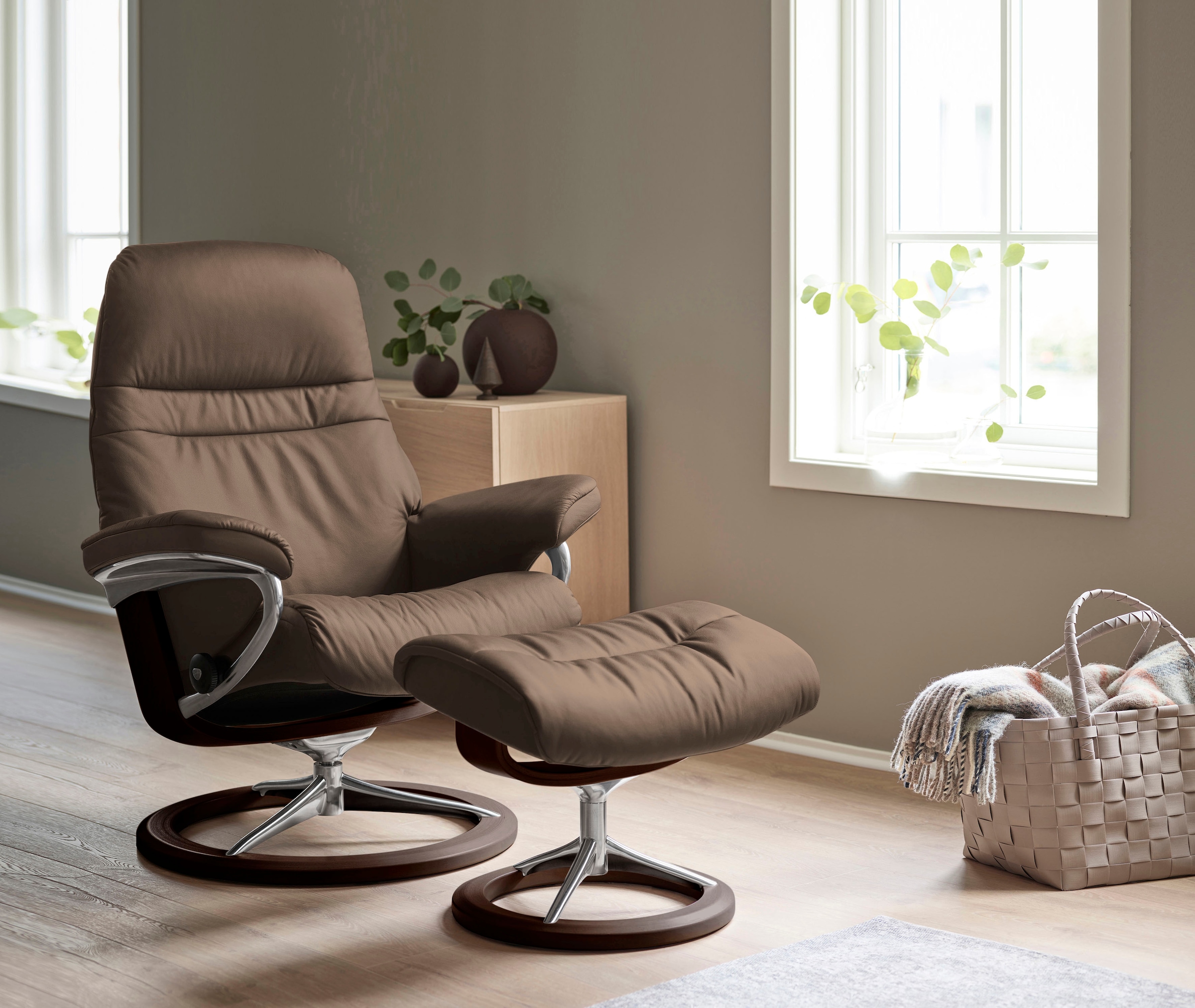 Stressless Relaxsessel "Sunrise" Relaxsessel mit Hocker, mit Signature Base, Größe S, Gestell Braun