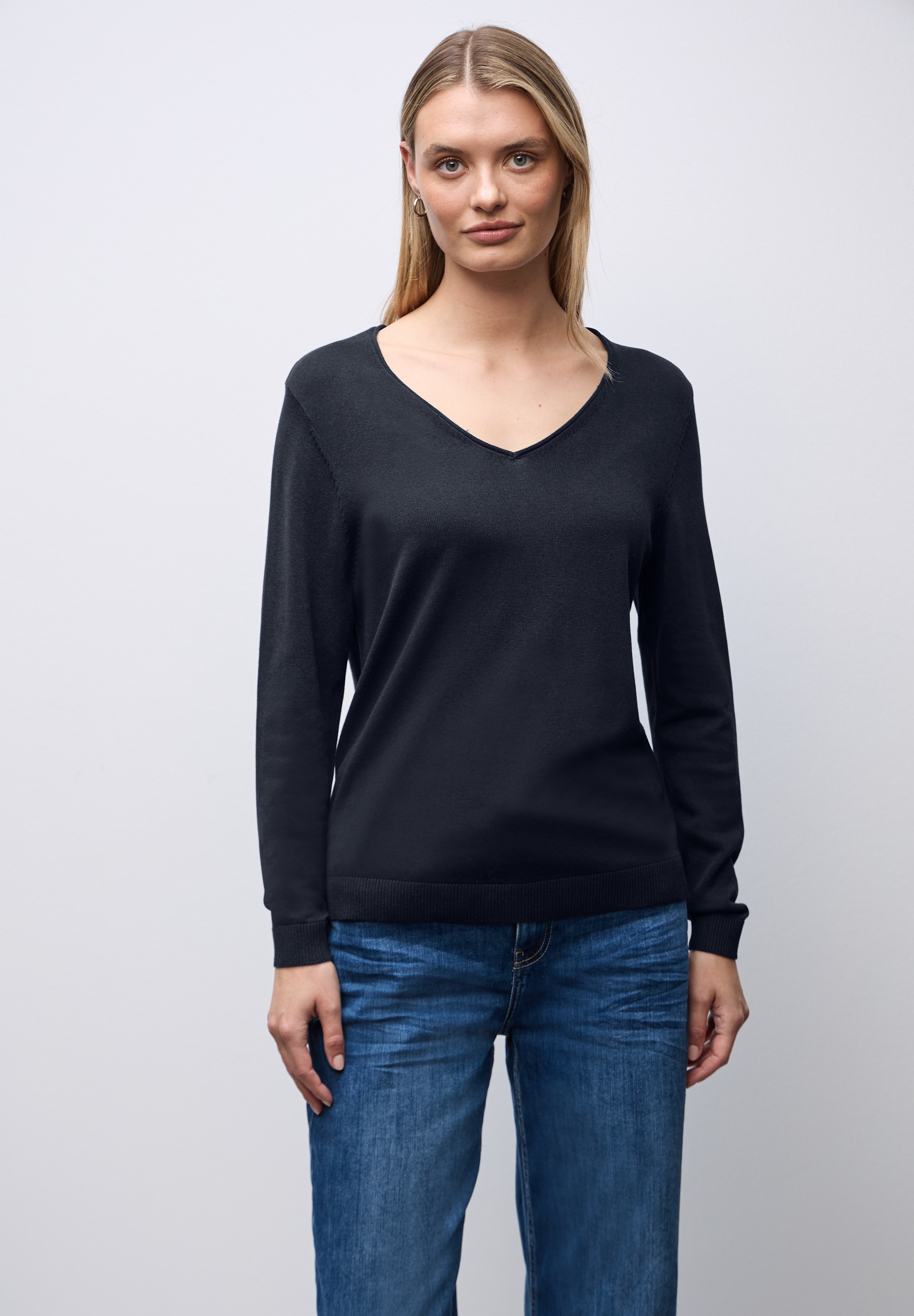 V-Ausschnitt-Pullover STREET ONE, Damen, Gr. 36, tiefblau, Stoff, 60% Viskose, 40% Baumwolle, unifarben, normal normal, V-Ausschnitt, abgesteppt, Pullover, Feinstrick