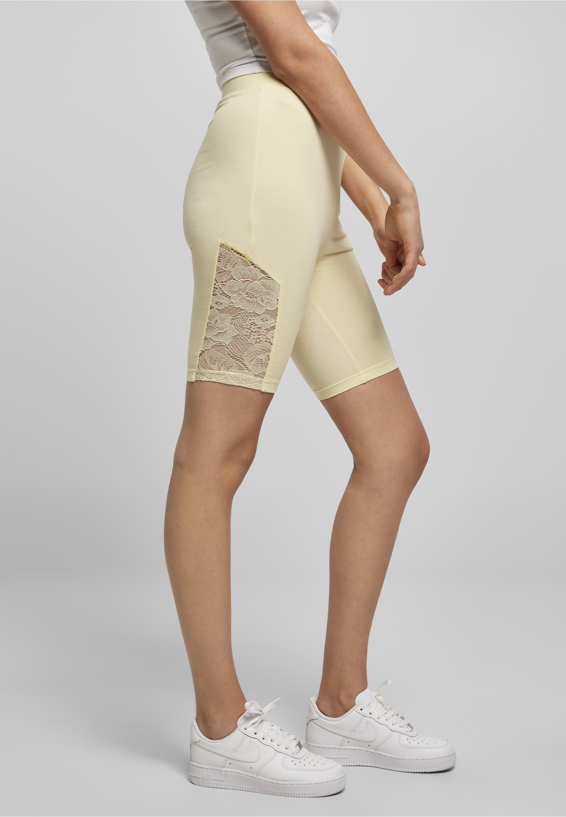URBAN CLASSICS Fahrradhose »Urban Classics Damen Ladies High Waist Lace Inset Cycle Shorts«