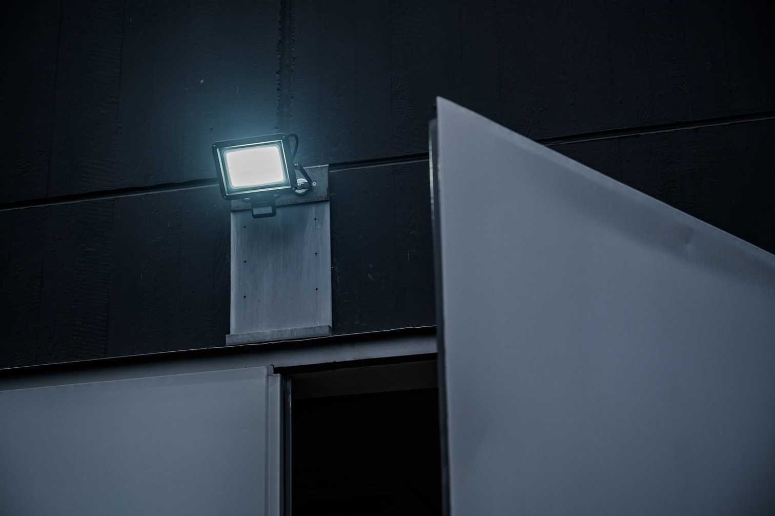 Brennenstuhl LED | für Bewegungsmelder Wandstrahler 7060 P«, mit BAUR außen, »JARO