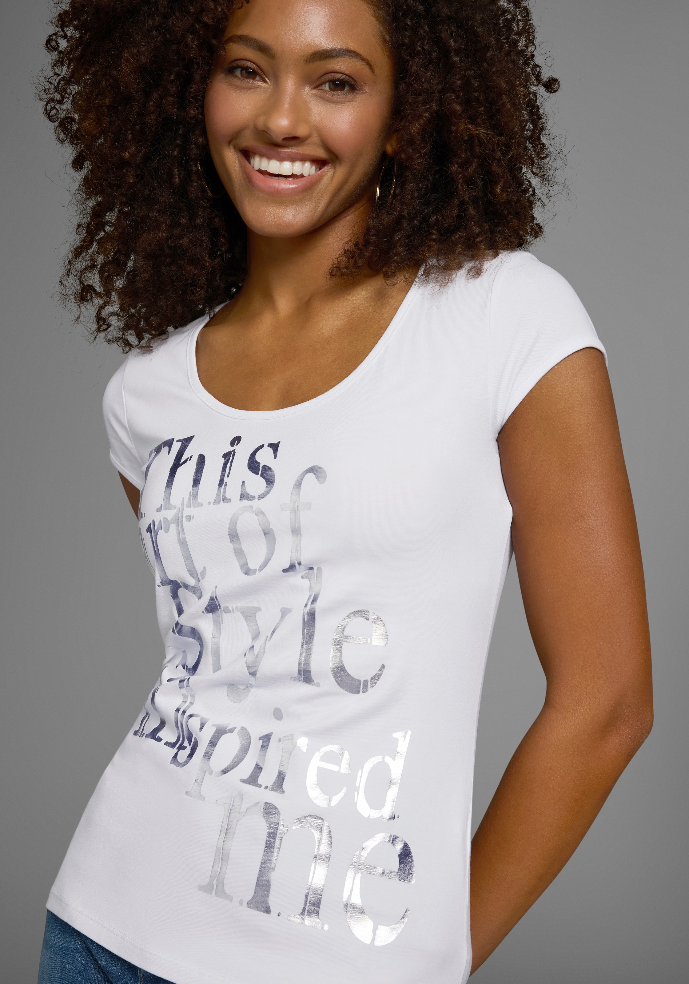 Laura Scott T-Shirt, sehr figurbetont, mit frischem Print, Rundhals, für di günstig online kaufen