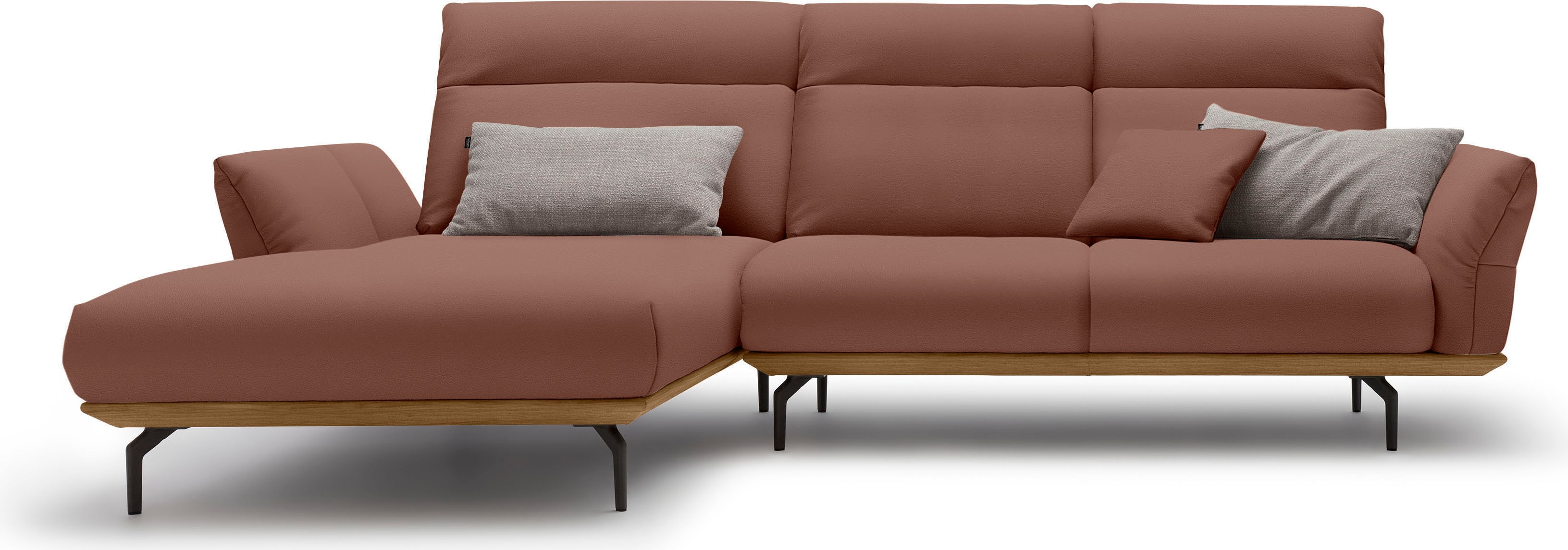 Creation BY ROLF BENZ Ecksofa "CR.460 Designsofa, verstellbare Rückenlehne, hochwertig & bequem" Sockel in Nussbaum, Winkelfüße in Umbragrau, Breite 298 cm
