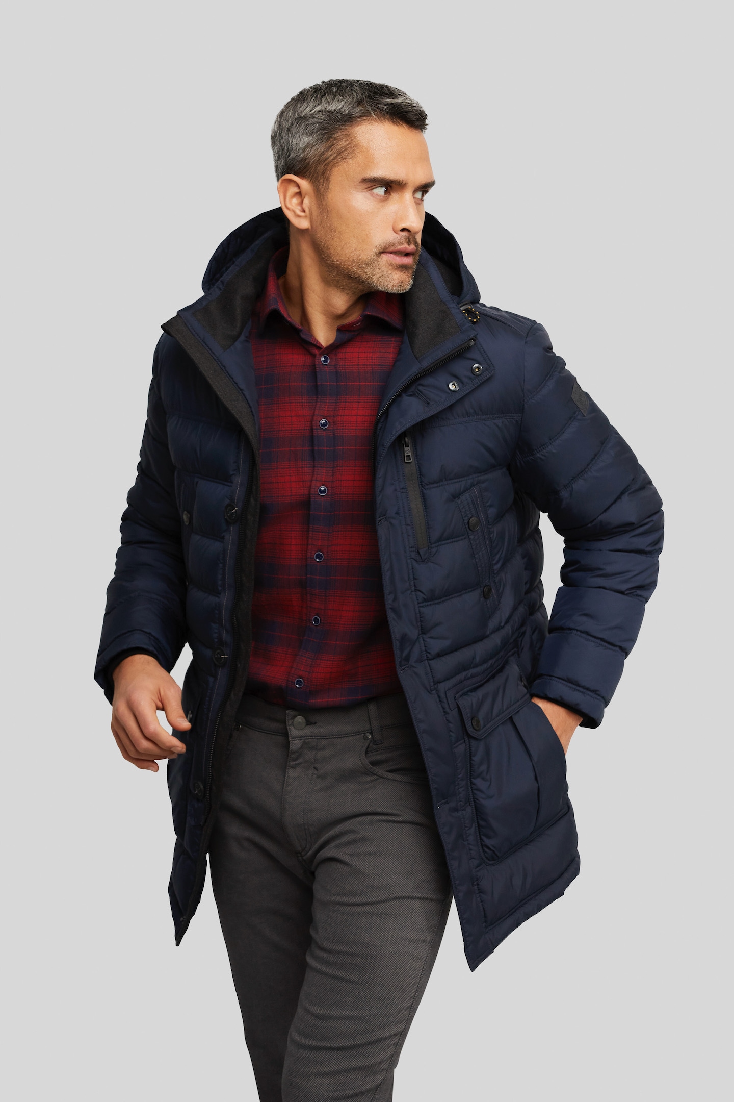 bugatti Steppjacke mitKapuze aus besonders leichtem Material günstig online kaufen