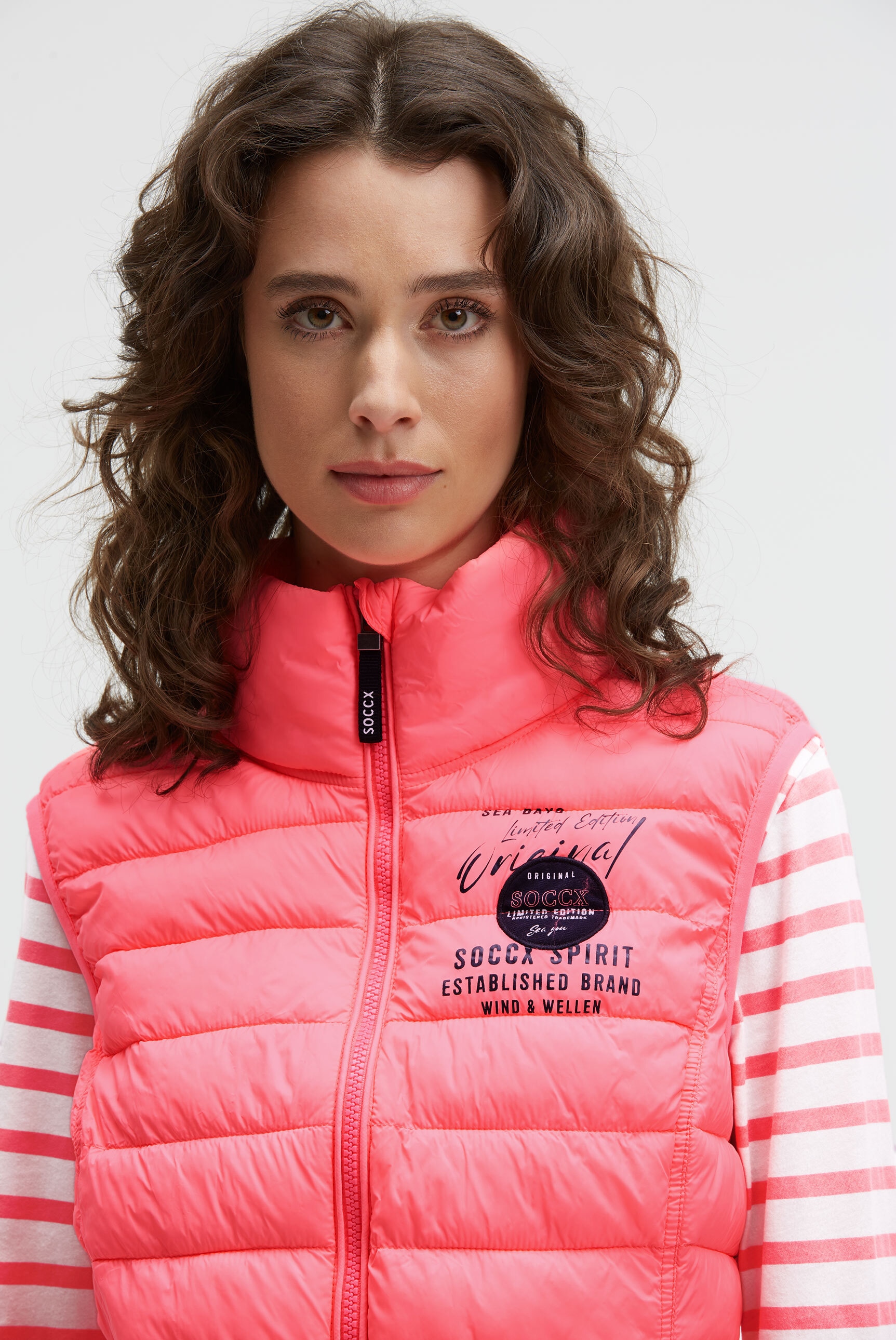 SOCCX Steppweste mit elastischem Saumabschluss