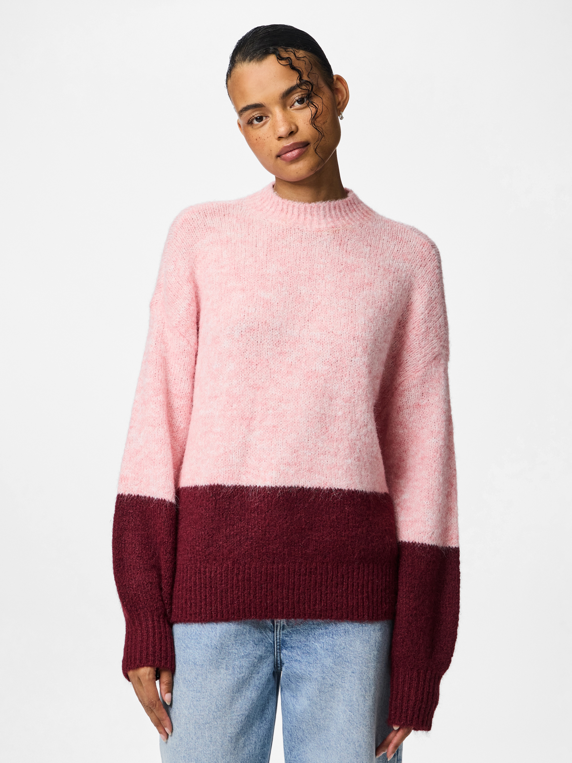 pieces Rundhalspullover »PCIVY LS O-NECK COLOR BLOCK KNIT PWP BC« Colorblock Design