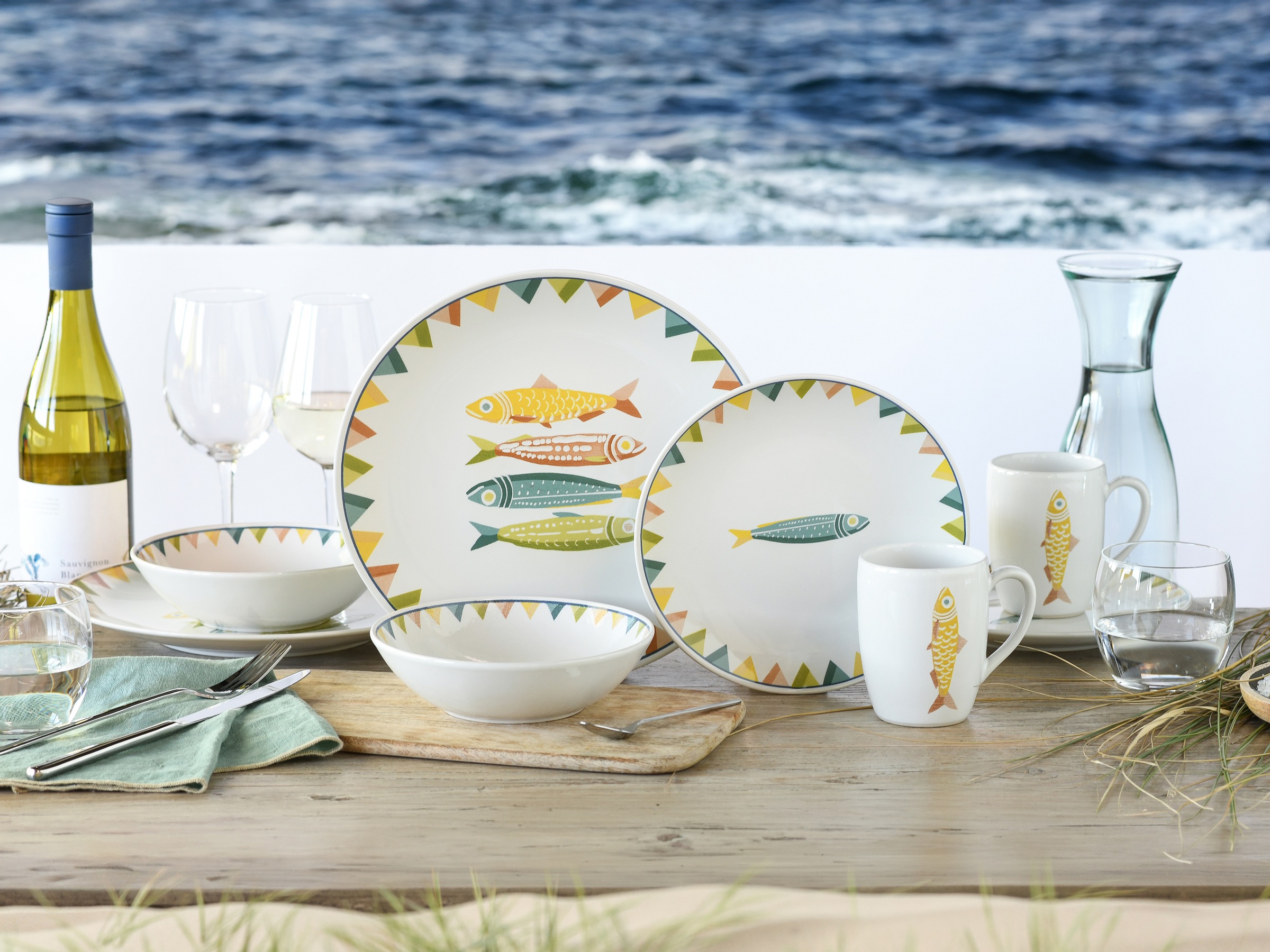 CreaTable Kombiservice »Sardinhas, Geschirr-Set,  8-tlg.« Hochwertiges Steinzeug, Zentrales Sardinen-Motiv