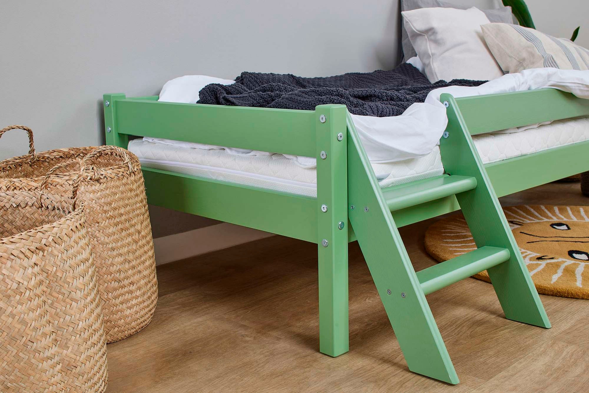 Lüttenhütt Jugendbett »ECO One«, Kinderbett mit Rausfallschutz und Leiter, 3 Farben/Matratze wählbar