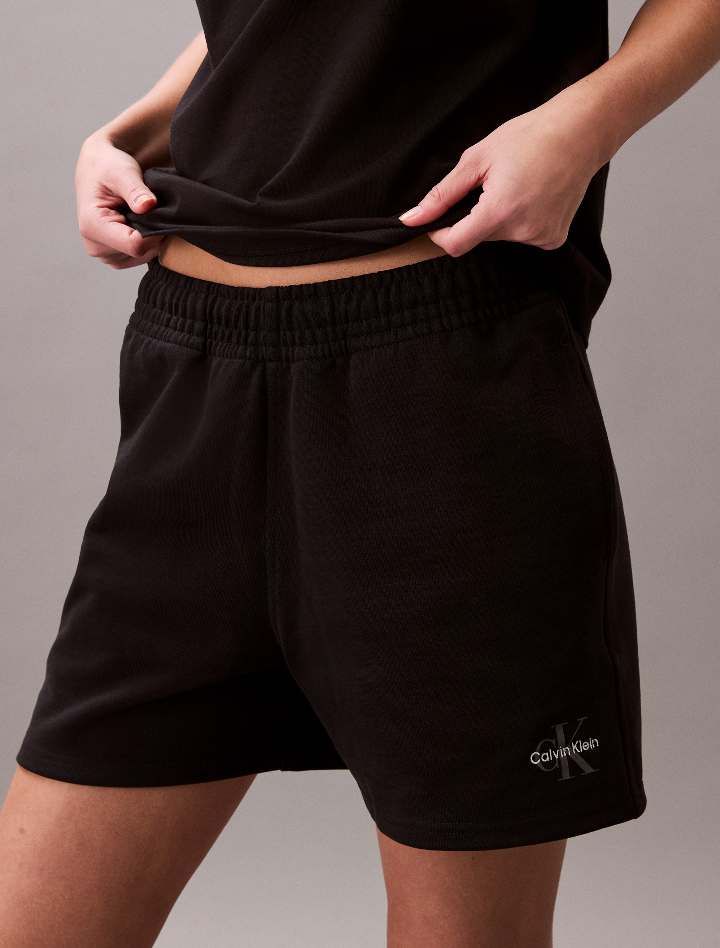Calvin Klein Jeans Sweatshorts "MONOLOGO FRENCH TERRY SHORT", Mit elastisch günstig online kaufen