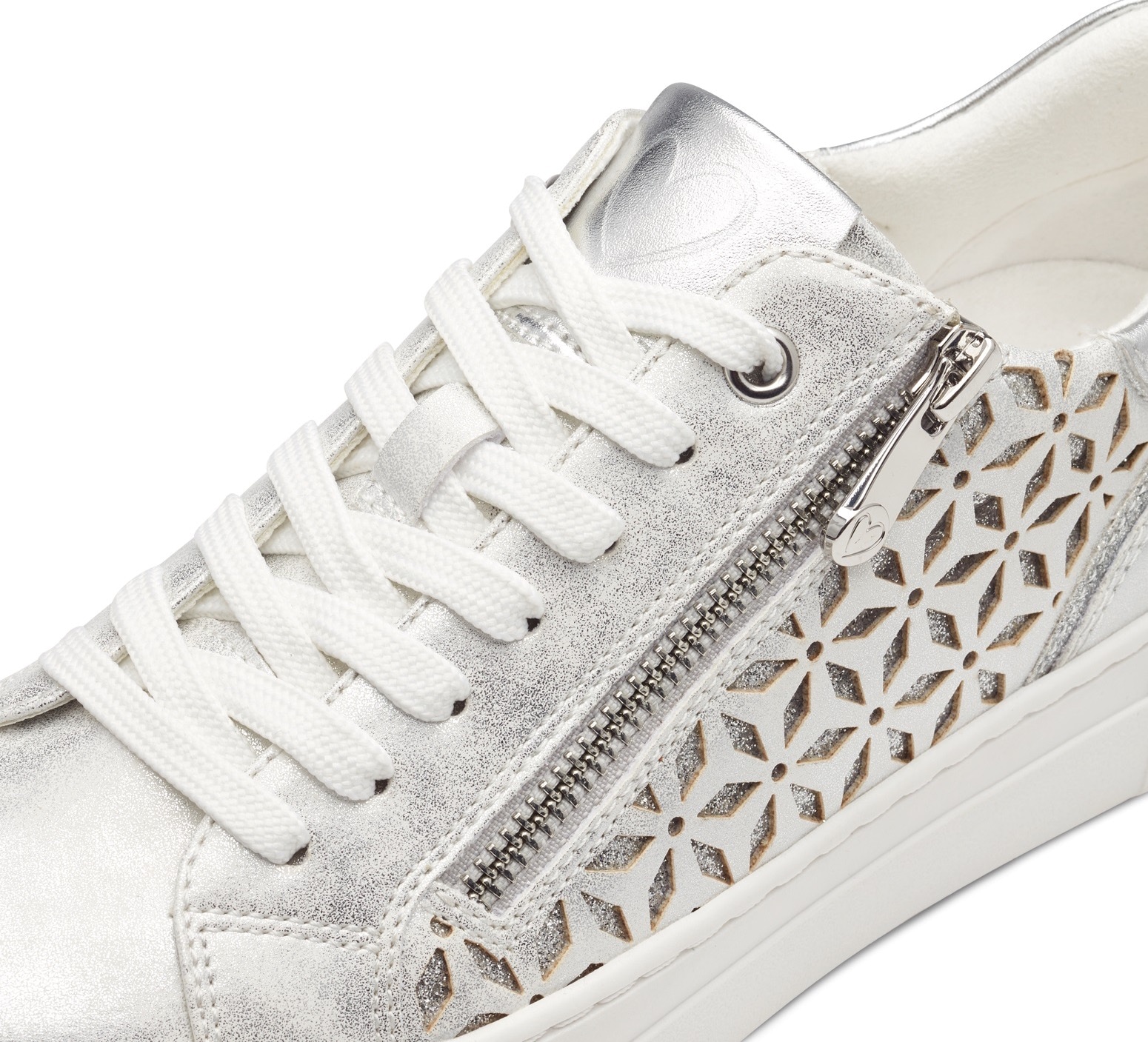 MARCO TOZZI Plateausneaker, Freizeitschuh, Halbschuh, Schnürschuh mit unterlegtem Lochmuster