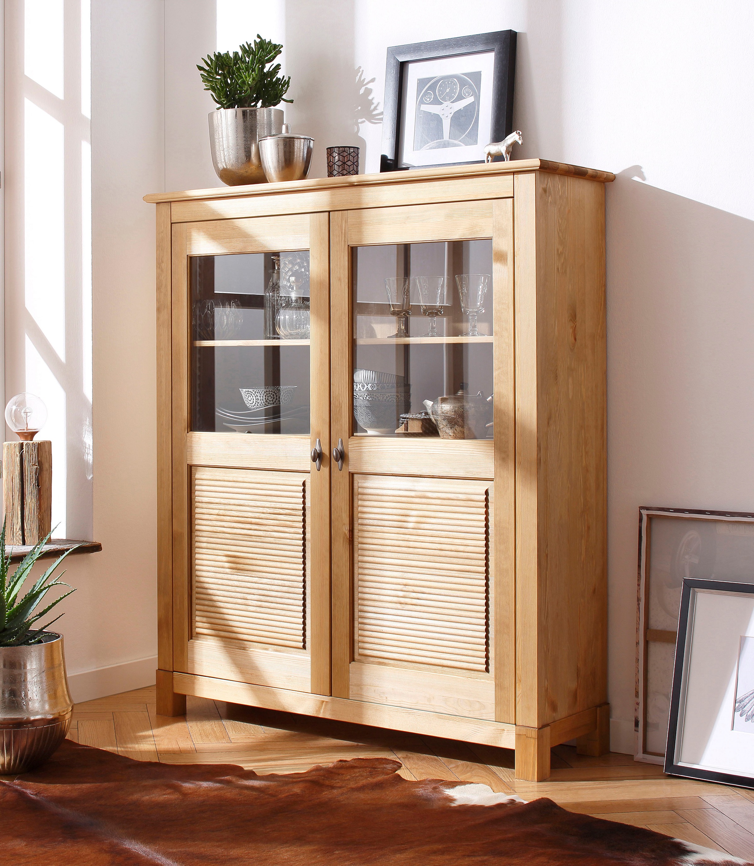 OTTO home Highboard "Rauna" Vitrine, Breite 111,6 cm, aus massiver Kiefer günstig online kaufen