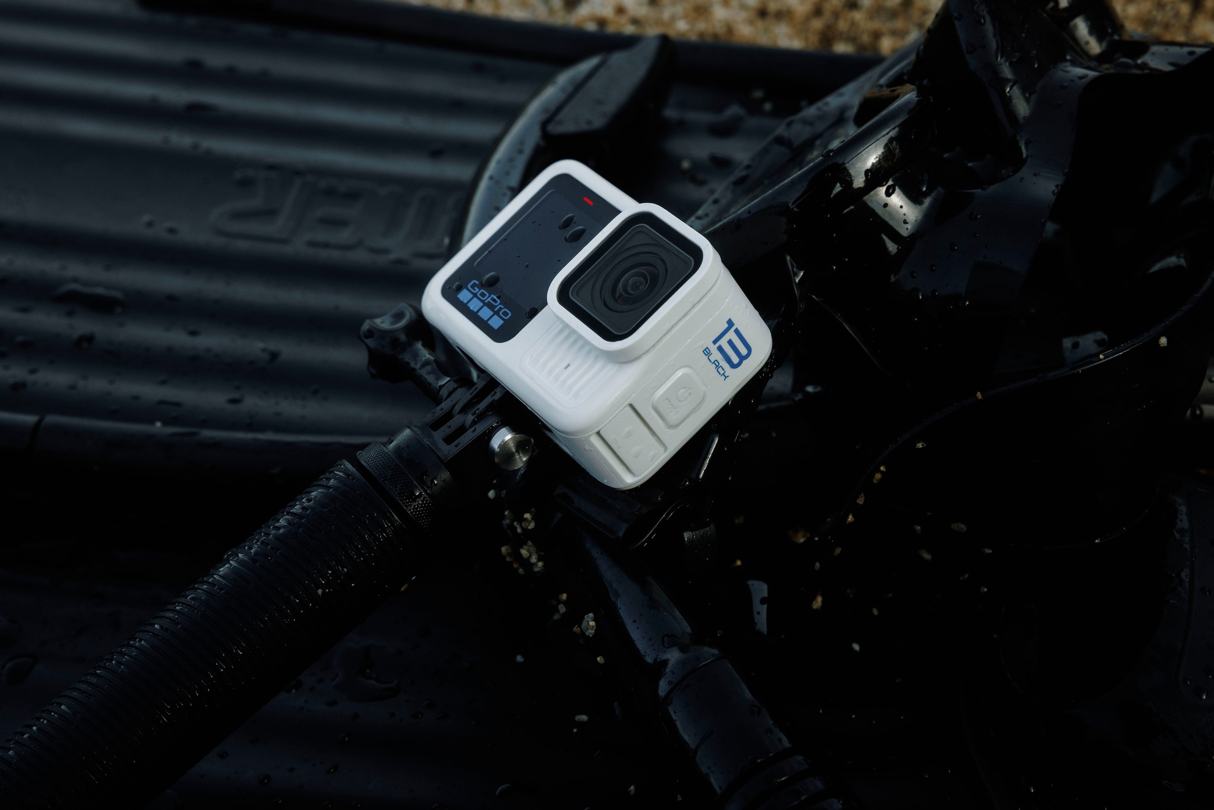 GoPro Action Cam »HERO13 LIMITED EDITION in Polar White«, 5,3K, Bluetooth-WLAN (Wi-Fi)