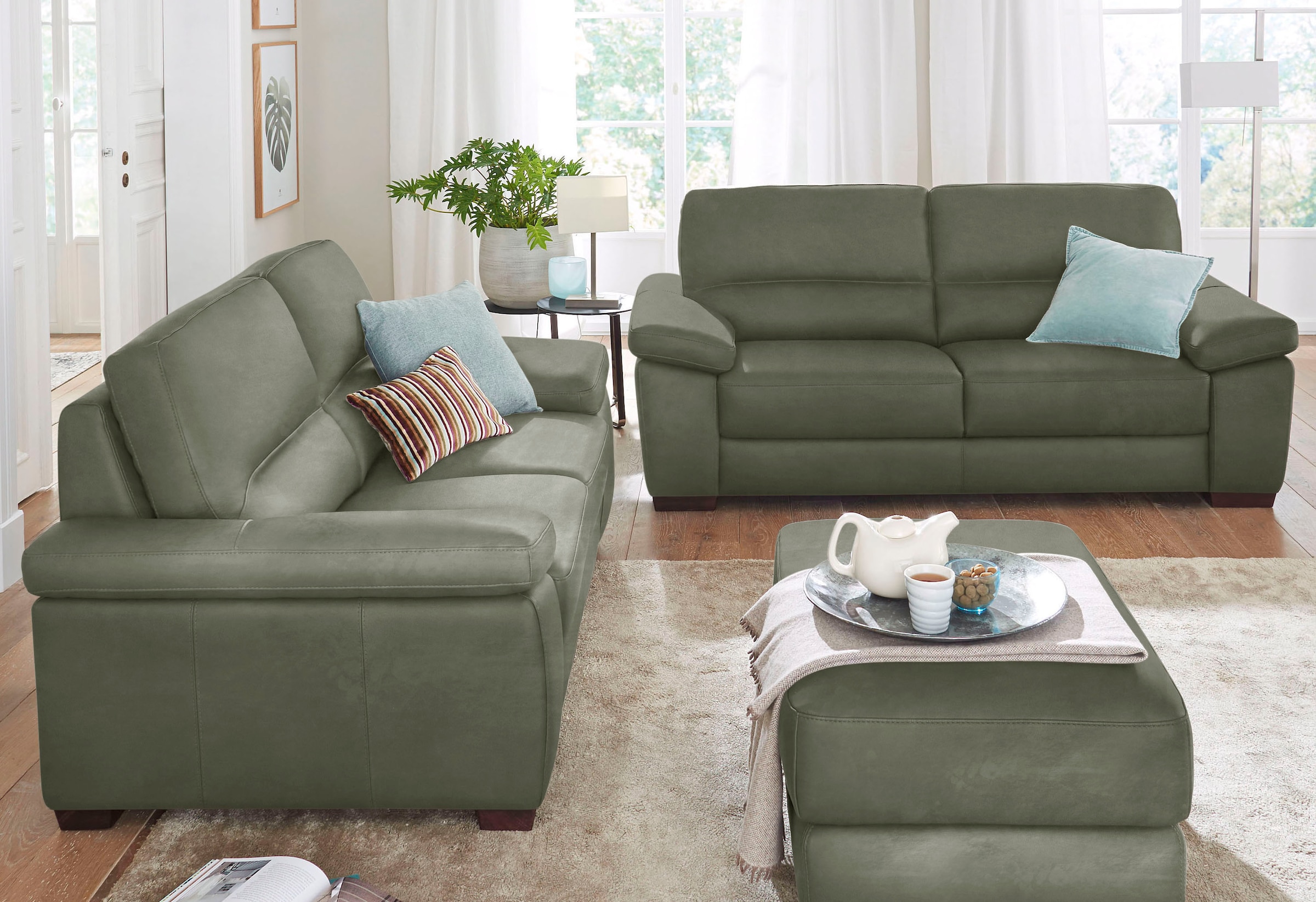 CALIA ITALIA Hocker »Gaia, in edlem Design und mit erstklassigem Sitzkomfort«, aus pflegeleichtem Luxus-Microfaser Ginevra Hydro Care
