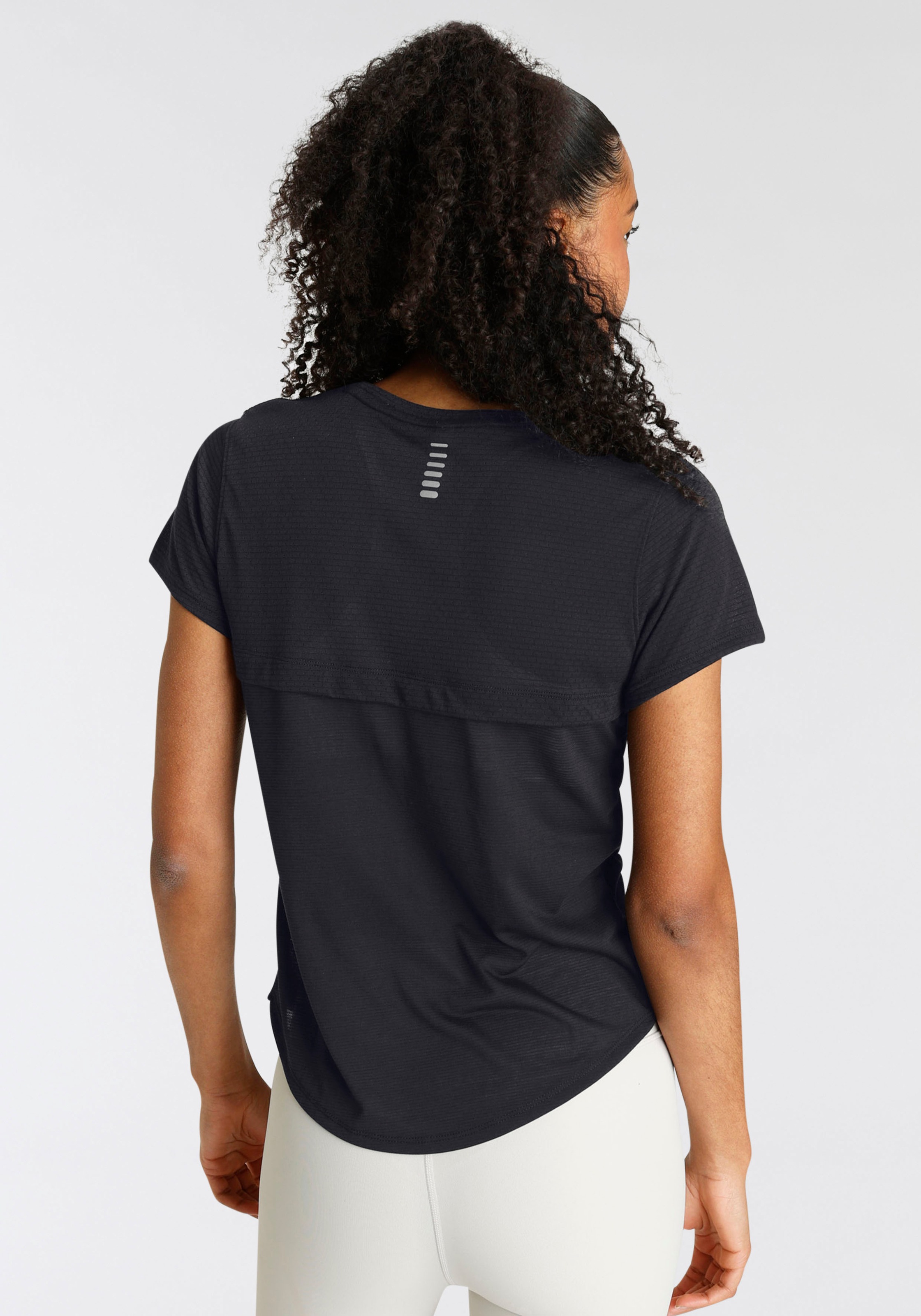 Under Armour® Laufshirt »UA STREAKER SHORT SLEEVE« online bestellen | BAUR