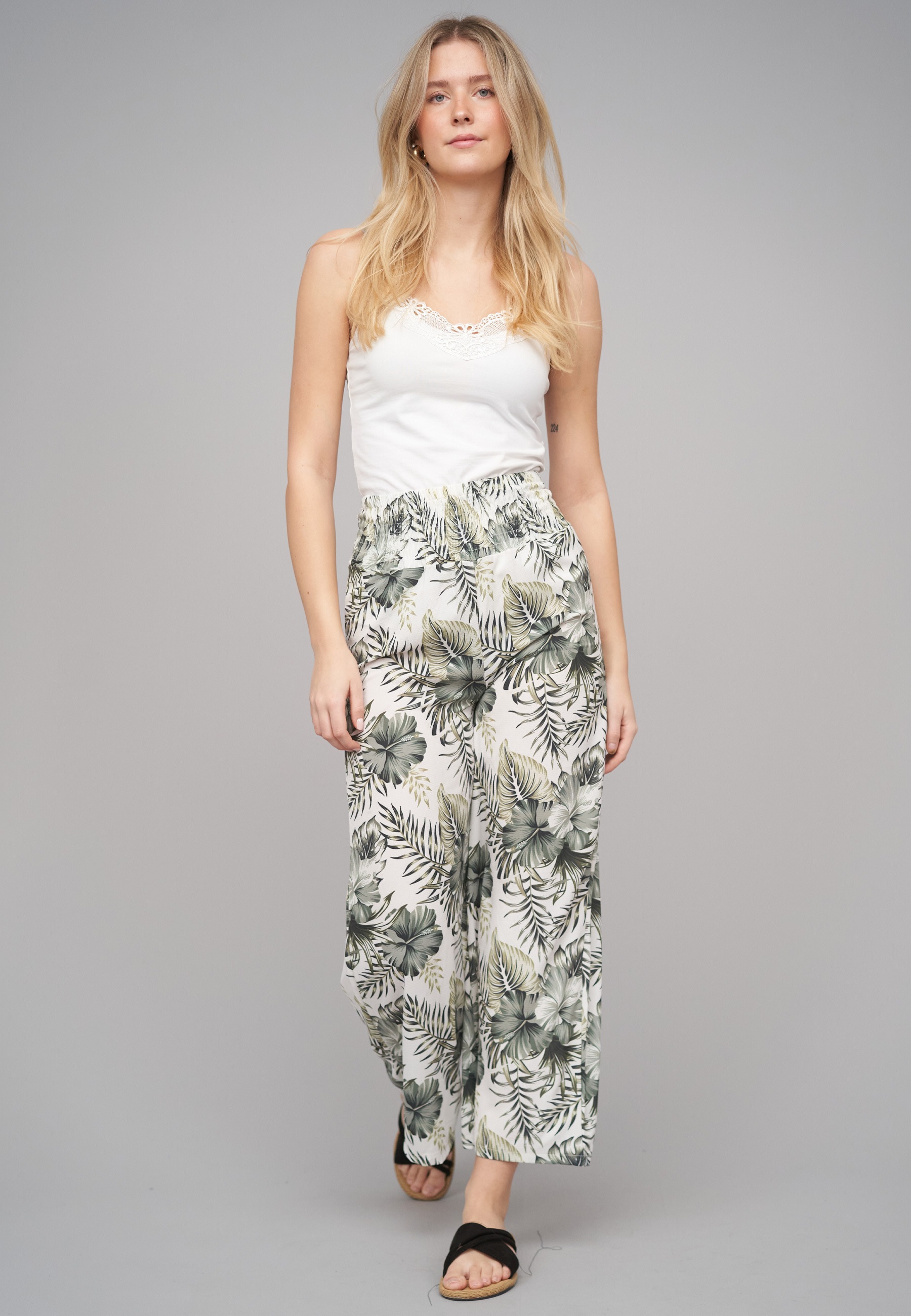 CLOUD 5IVE Trainingshose »CLOUD 5IVE Wide Summer Pant Plam AOP«