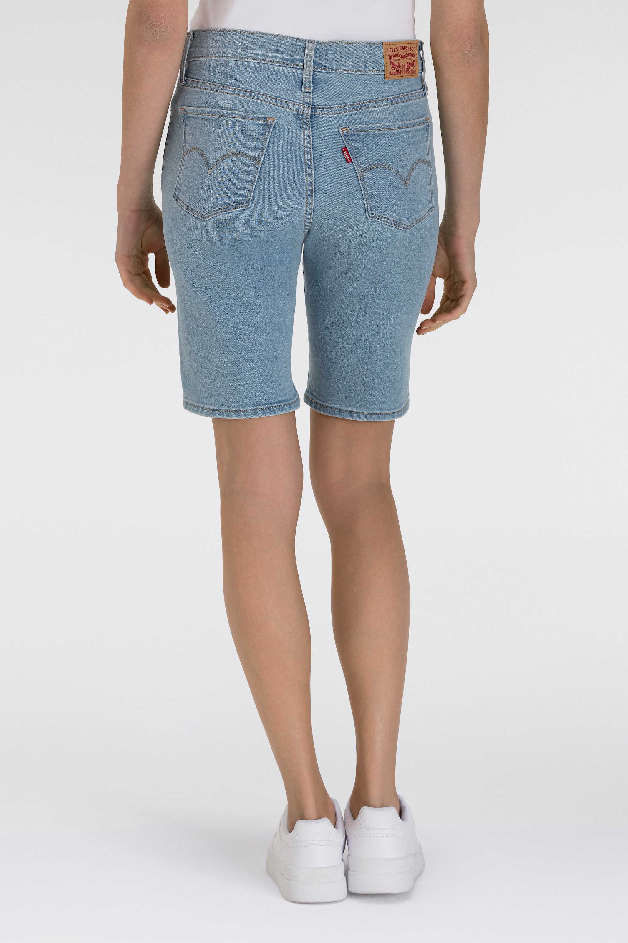 Levi's® Shorts »SHAPING BERMUDA«, Sommerhose im Five-Pocket Style