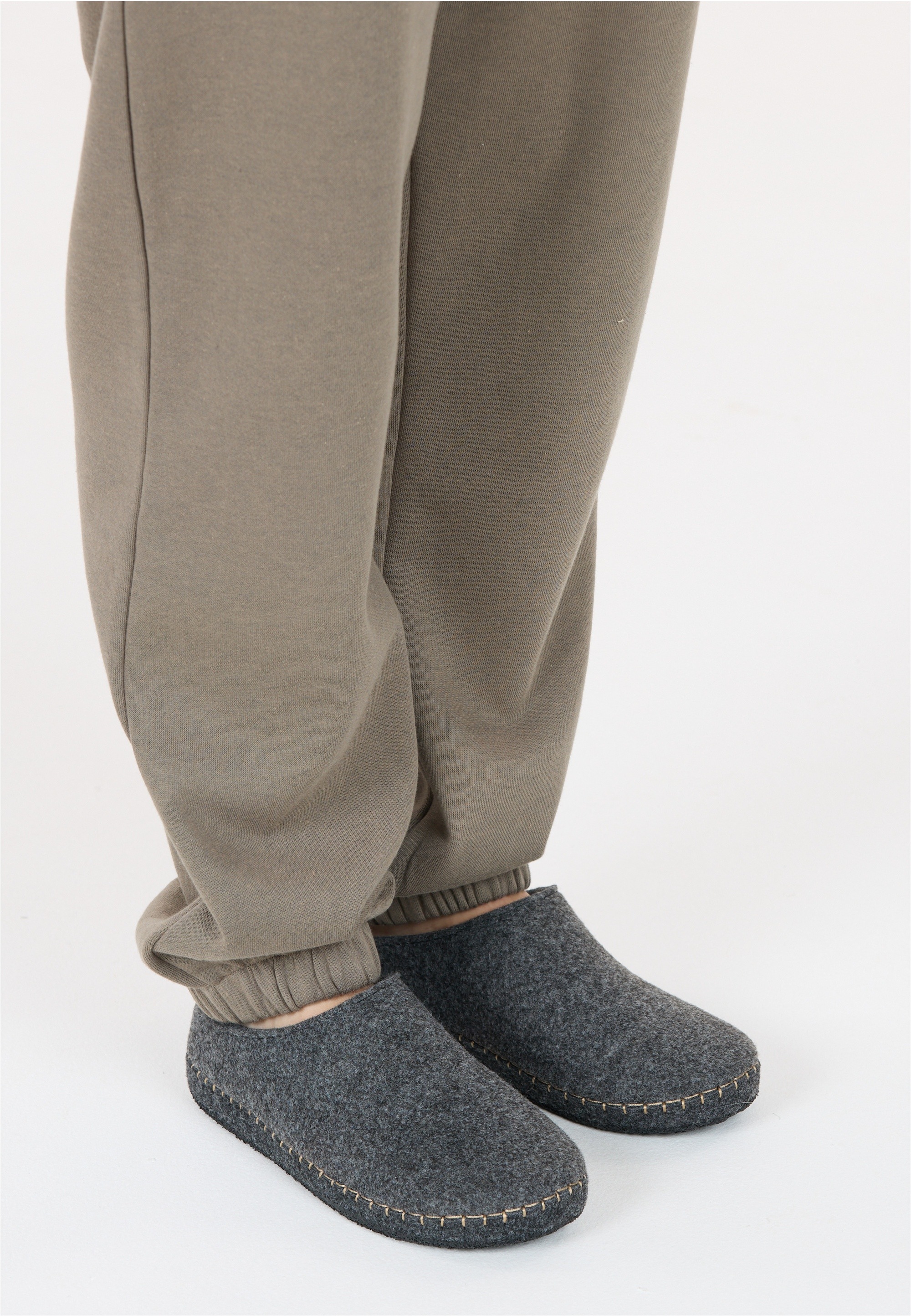 MOLS Hausschuh »Sinaka«, im schlichten Design