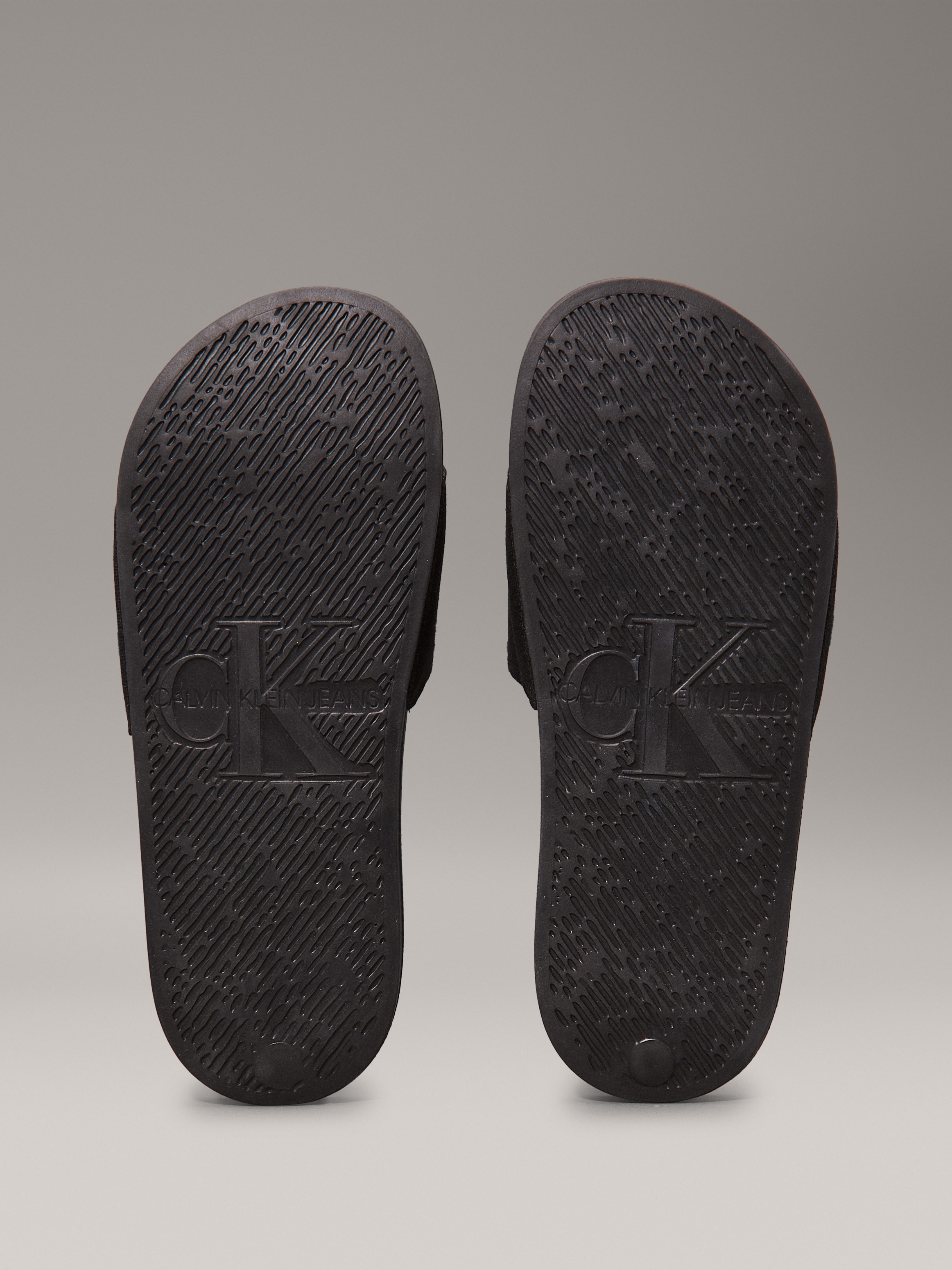 Calvin Klein Jeans Pantolette »SLIDE MONOGRAM WMNS«, Poolslides, Schlappen, Sommerpantolette, Strandschuh zum Schlupfen