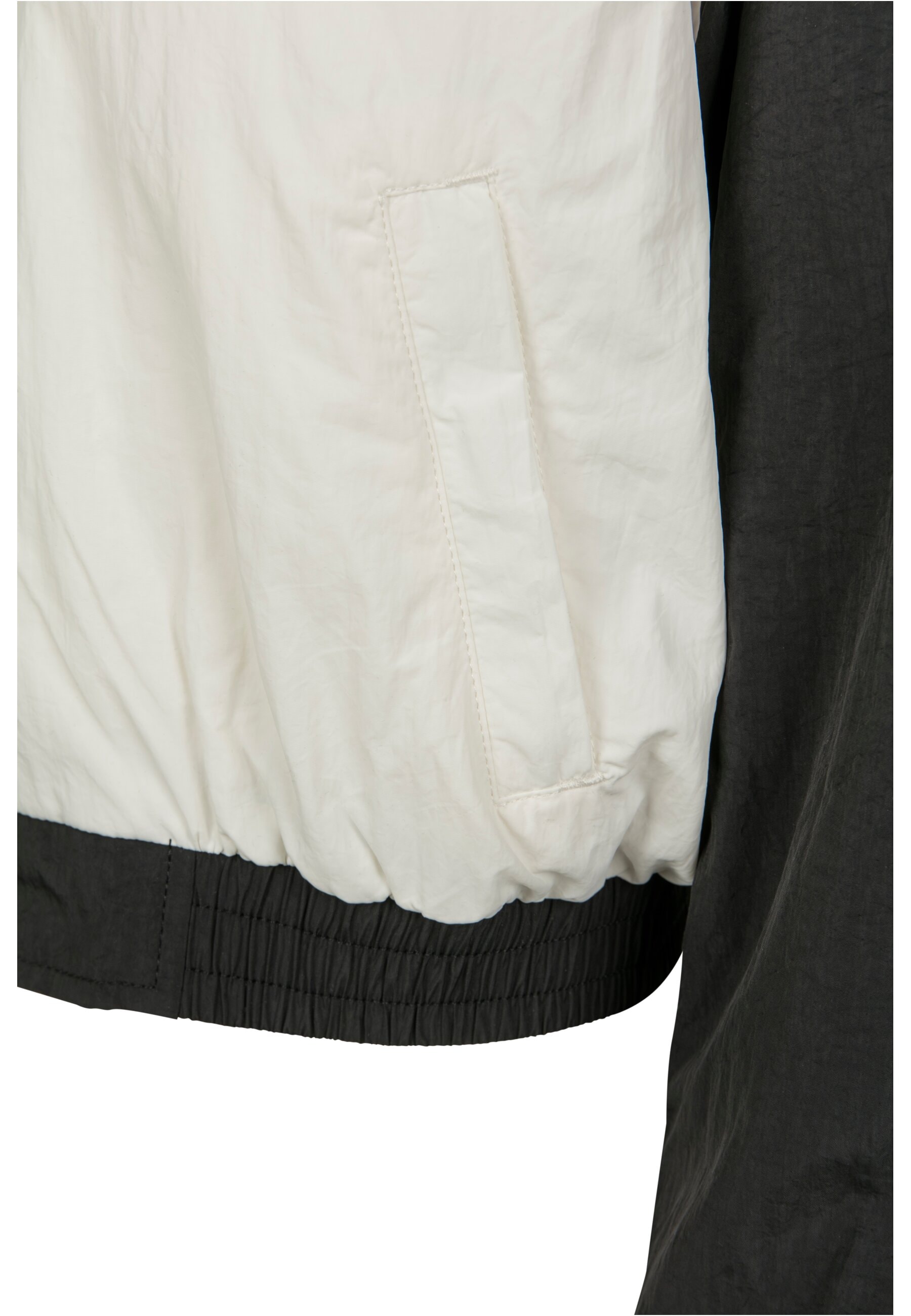 URBAN CLASSICS Allwetterjacke »Urban Classics Damen Ladies Short Raglan Crinkle Batwing Jacket«, (1 St.), ohne Kapuze