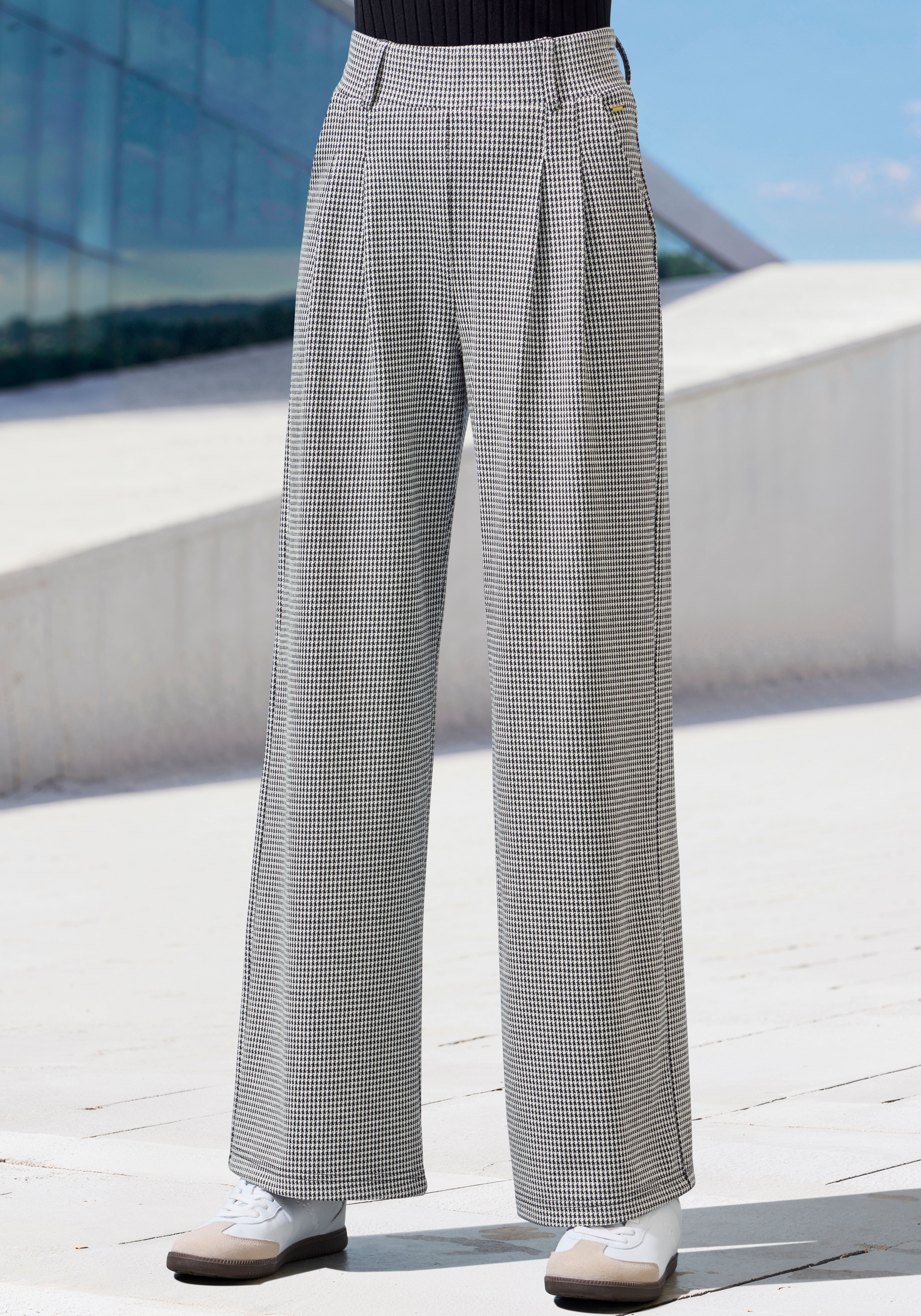 LASCANA Schlupfhose "extra Weit mit Bundfalten" mit Jacquard Strickmuster oder uni schwarz