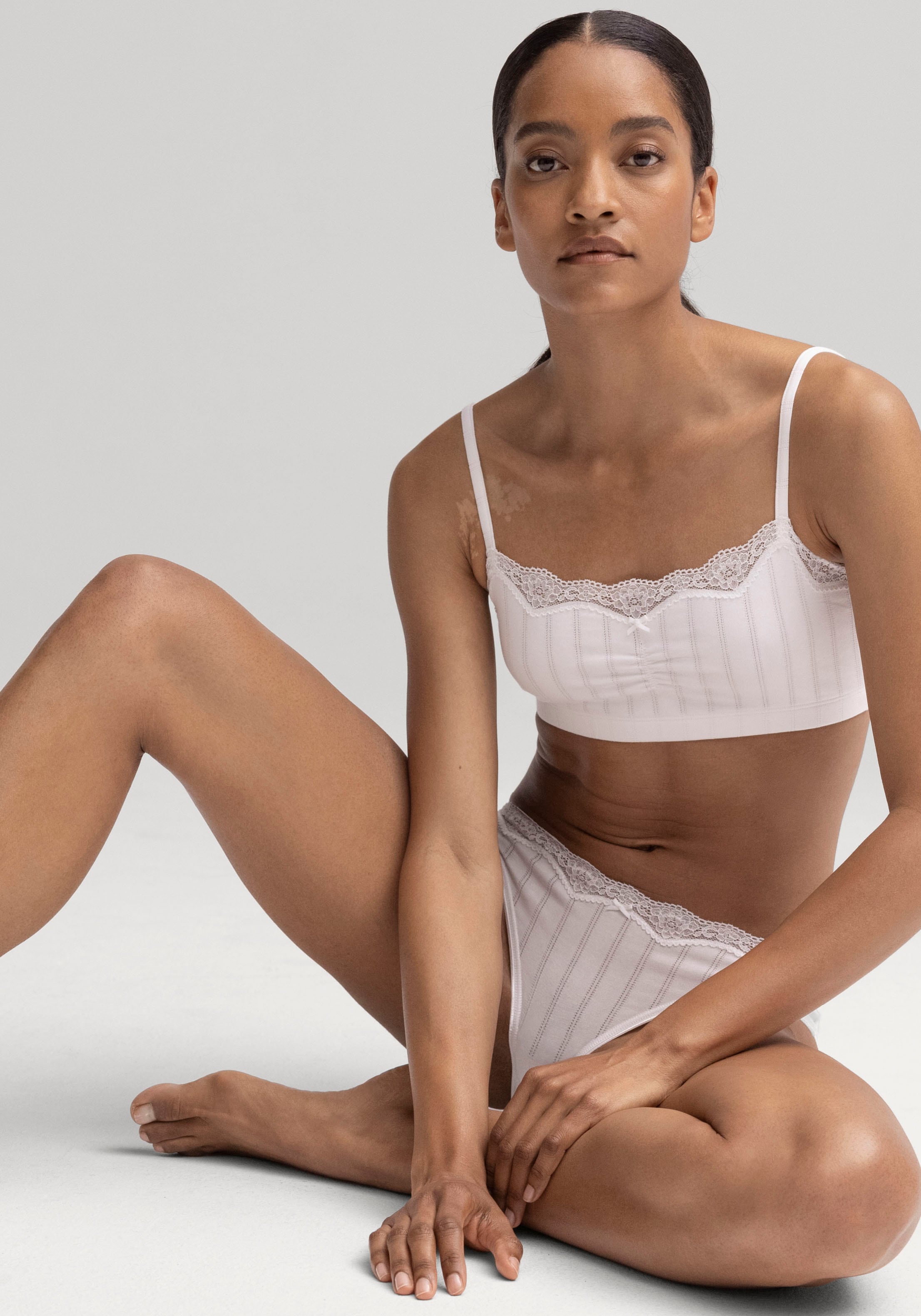 CALIDA Slip »Etude Toujours«, mit floraler Spitze vorne am Bund