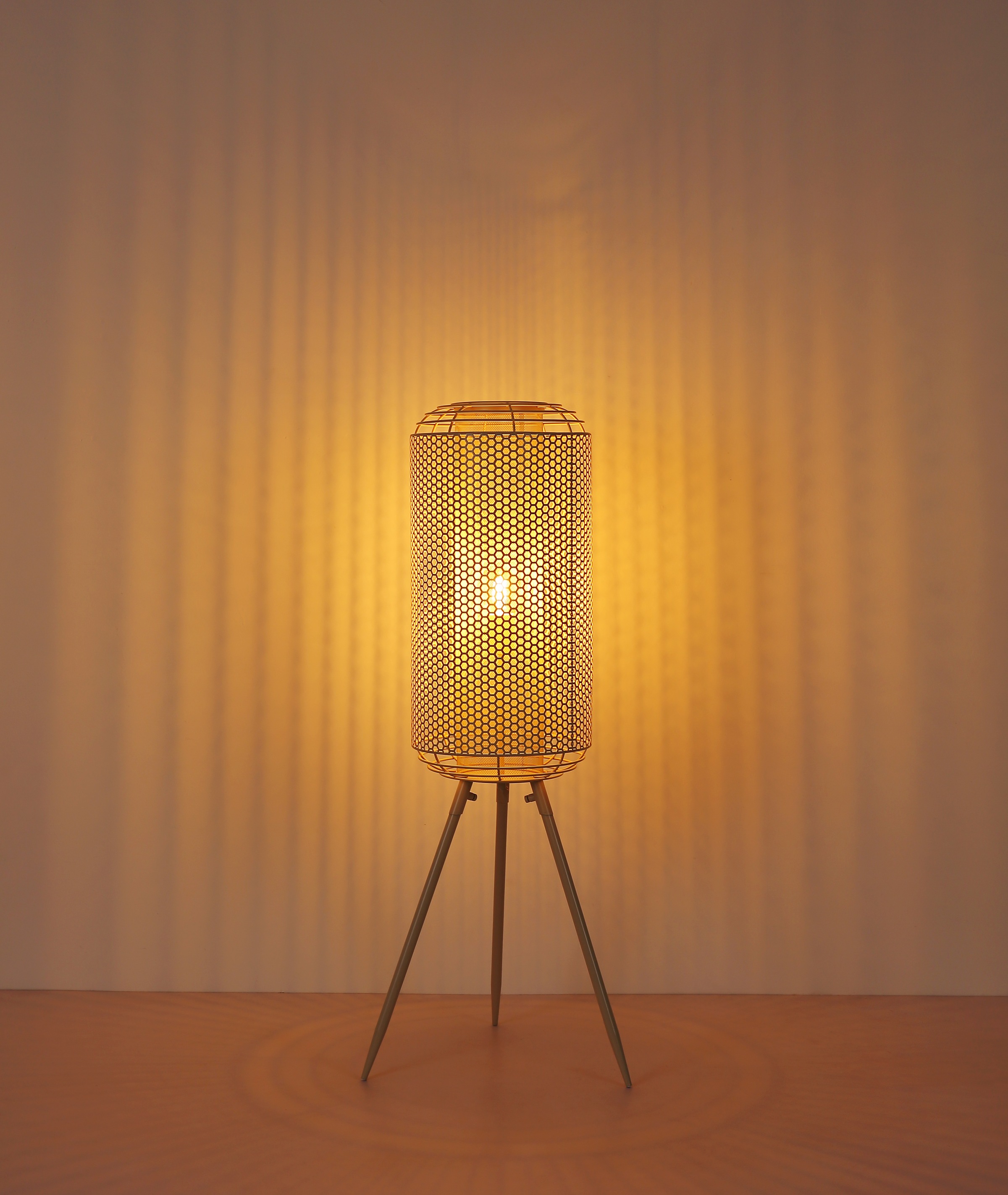 NOWA Stehlampe »DENTON« E27 1 Stk. Stehleuchte cremefarben Design Lampe Wohnzimmer Schlafzimmer