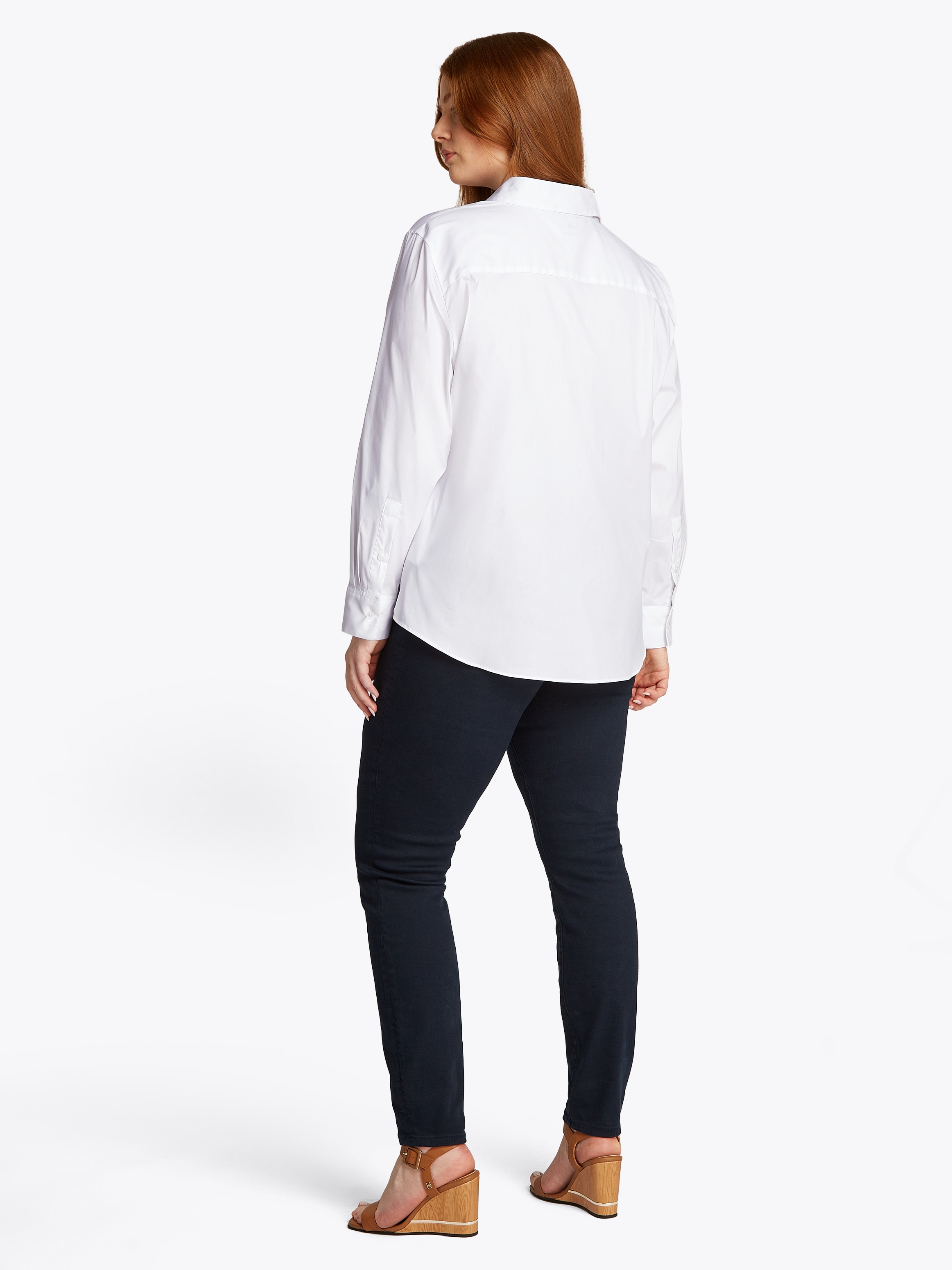 Tommy Hilfiger Curve Hemdbluse »CRV ESS POPLIN REGULAR SHIRT«, in Großen Größen, Popeline Qualität, Logostickerei