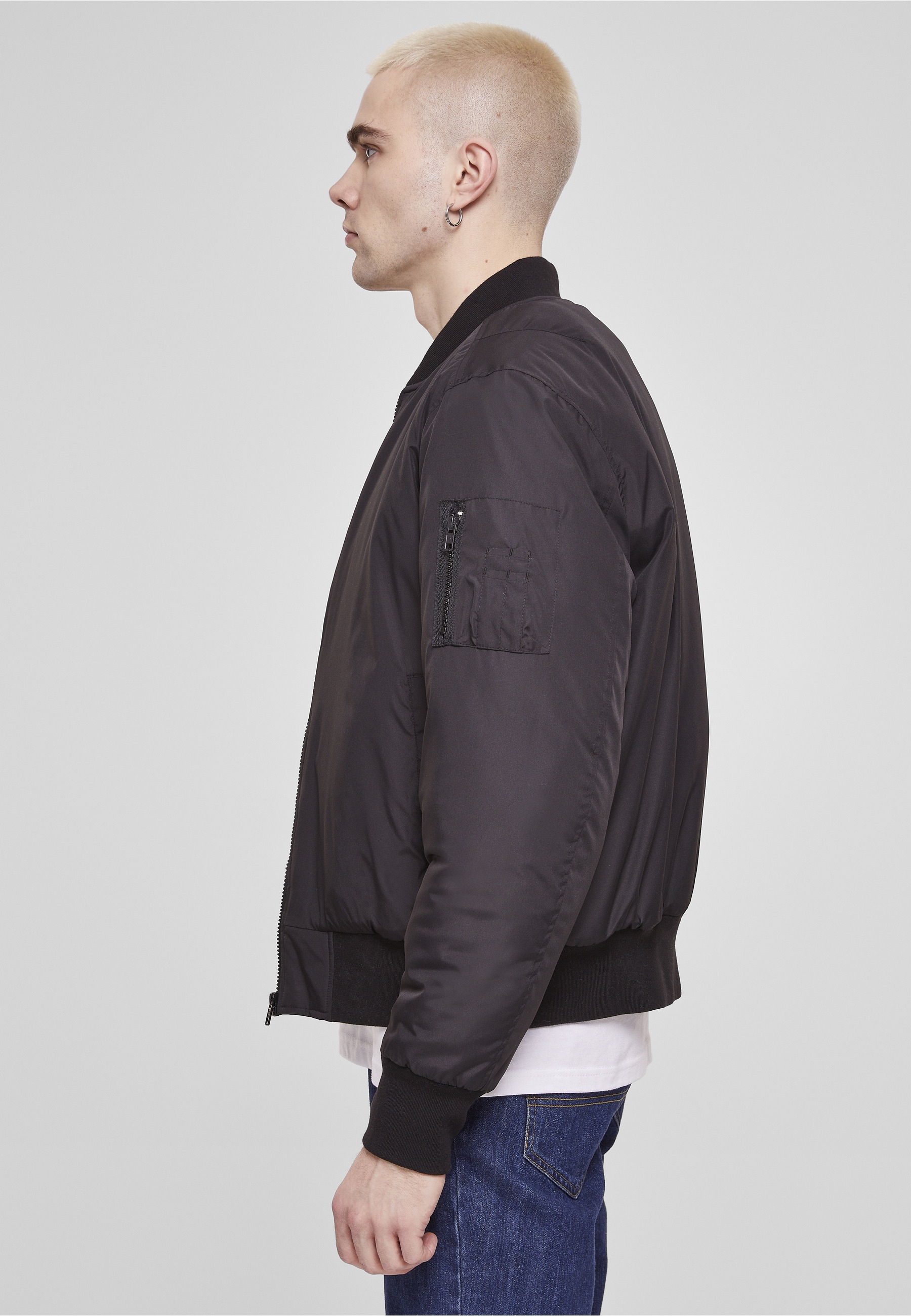 URBAN CLASSICS Allwetterjacke »Urban Classics Herren Recyclet Basic Bomber Jacket« 1 Stk. tlg. ohne Kapuze