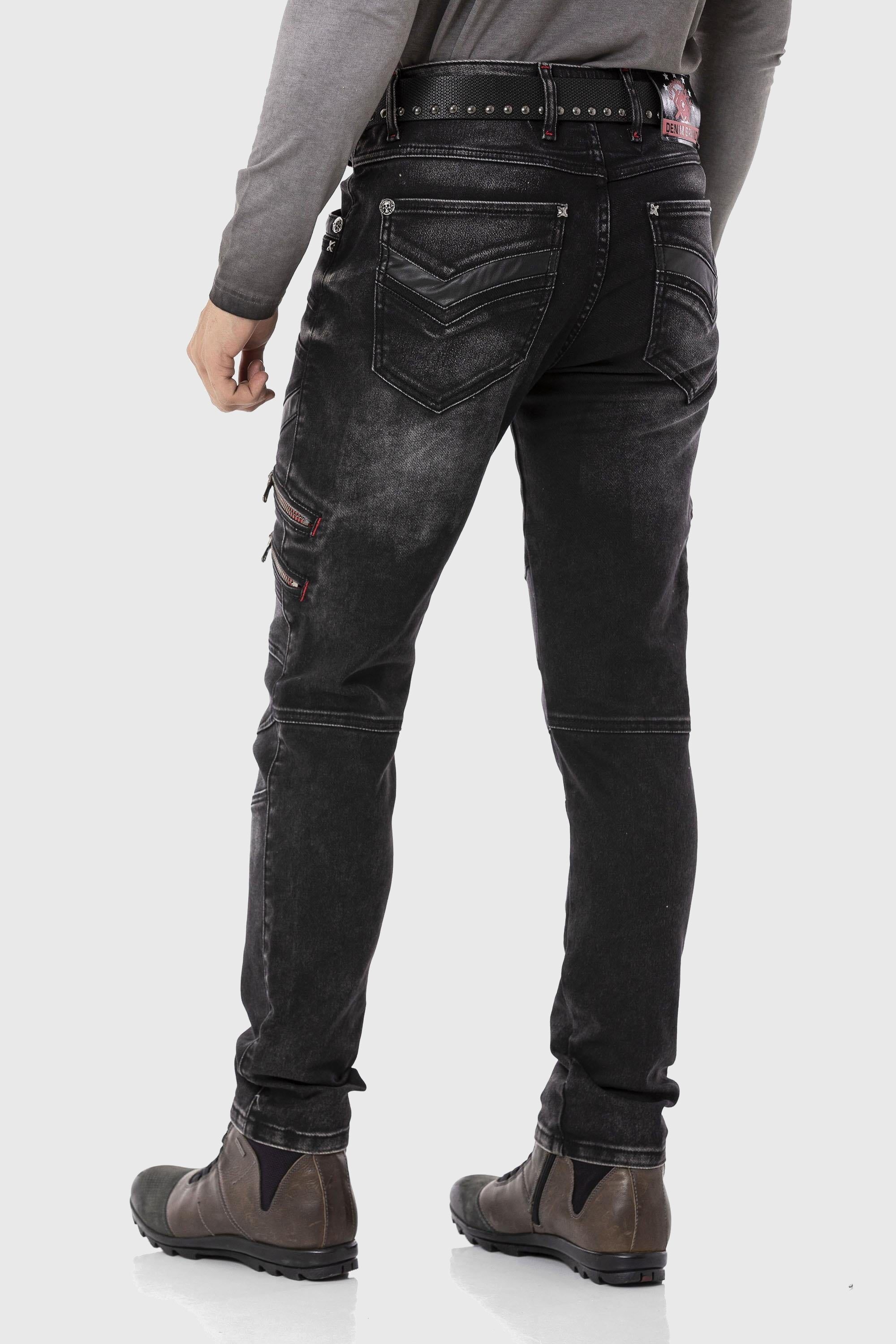 Cipo & Baxx Cargojeans »Hose«, Lässige Details und Applikationen