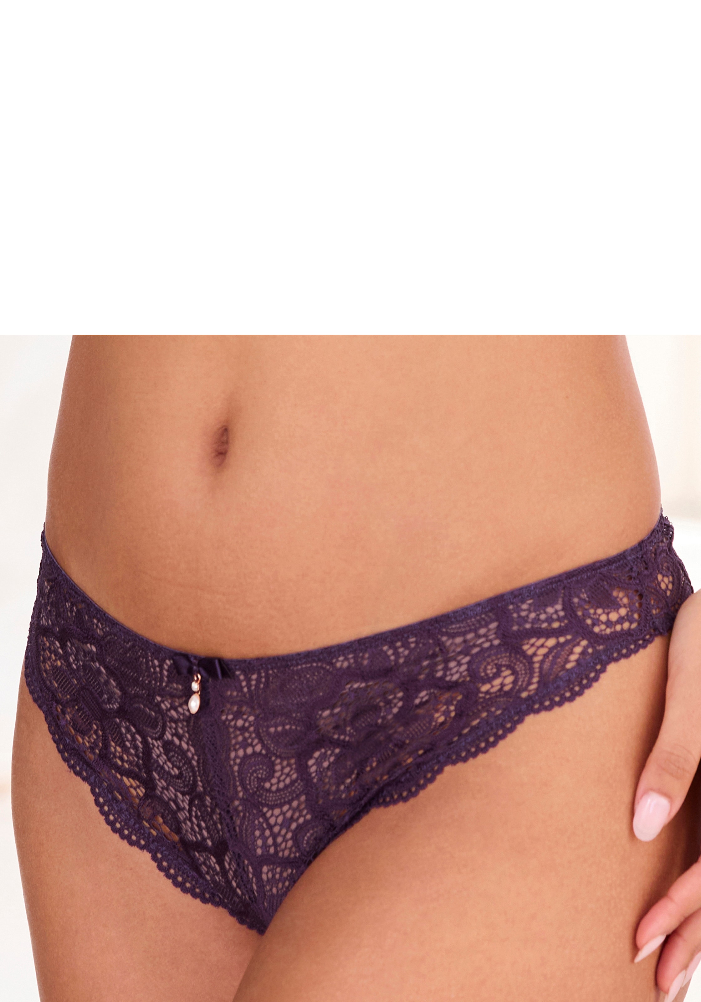 LASCANA Tanga "Nikoletta", mit feiner Zierschleife und Accessoire in Perlen günstig online kaufen