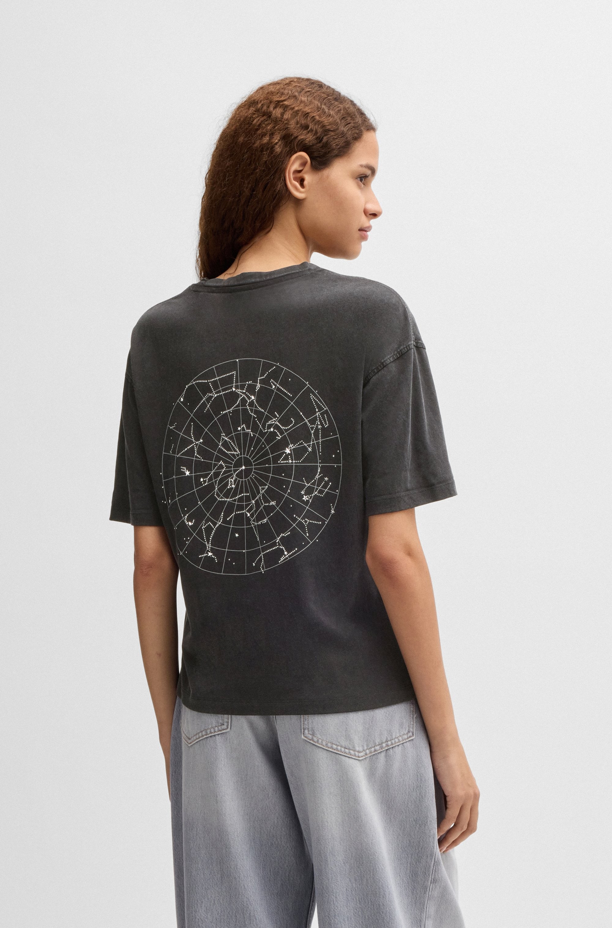 BOSS ORANGE T-Shirt »Fardin Premium Damenmode«, mit seasonal Artwork
